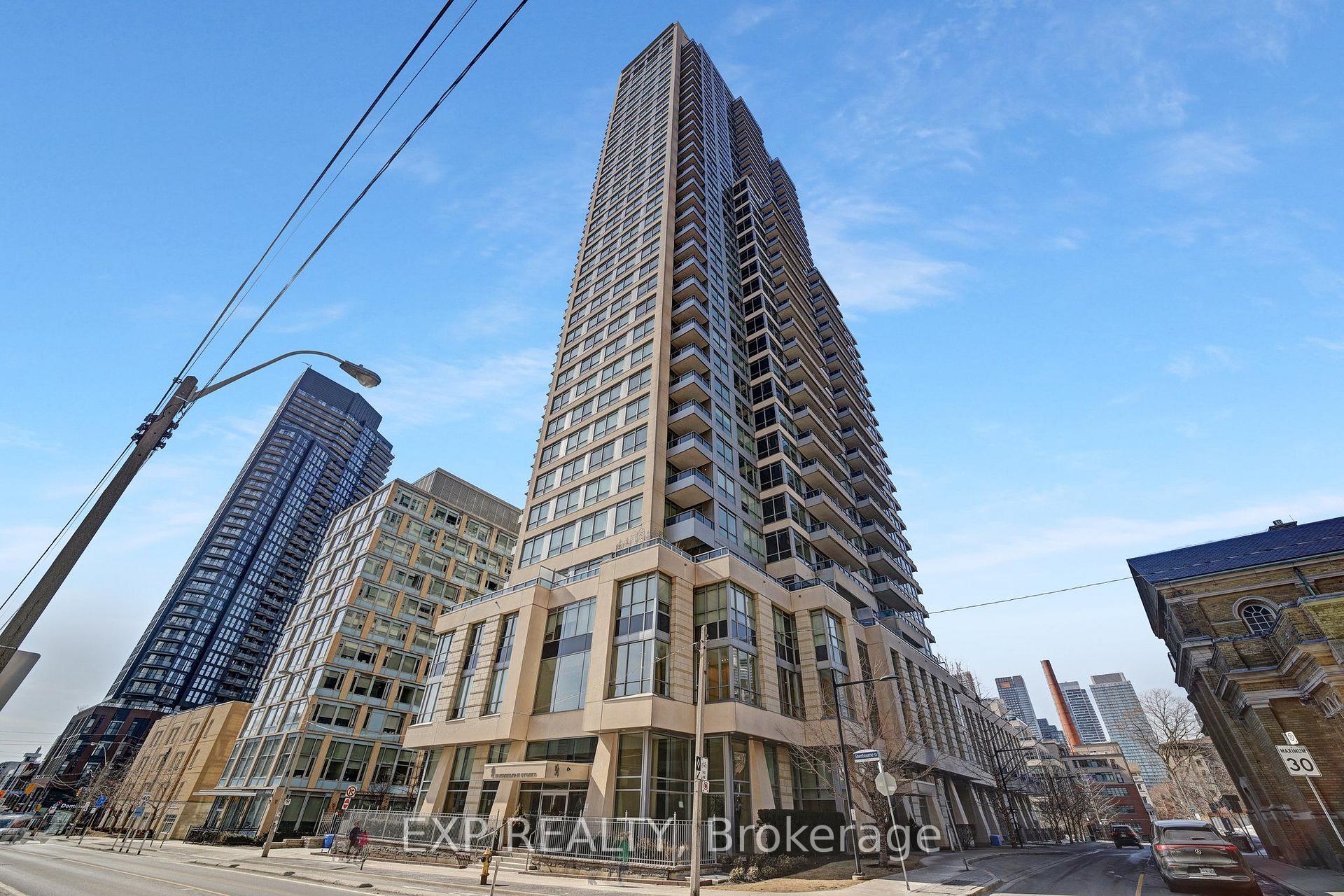 Front of Unit 1810, 500 Sherbourne Street