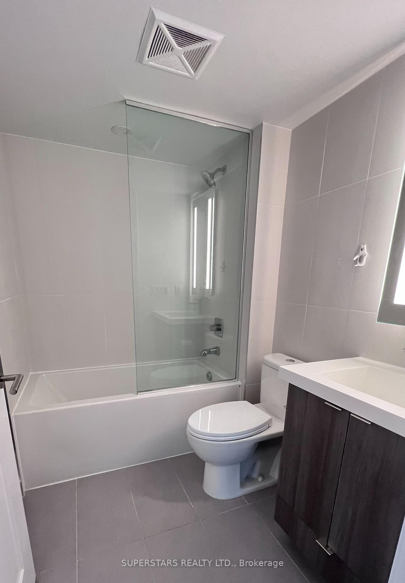 Photo 7 of Unit 1207, 575 Bloor Street E, Toronto, North St. James Town — HOMEH