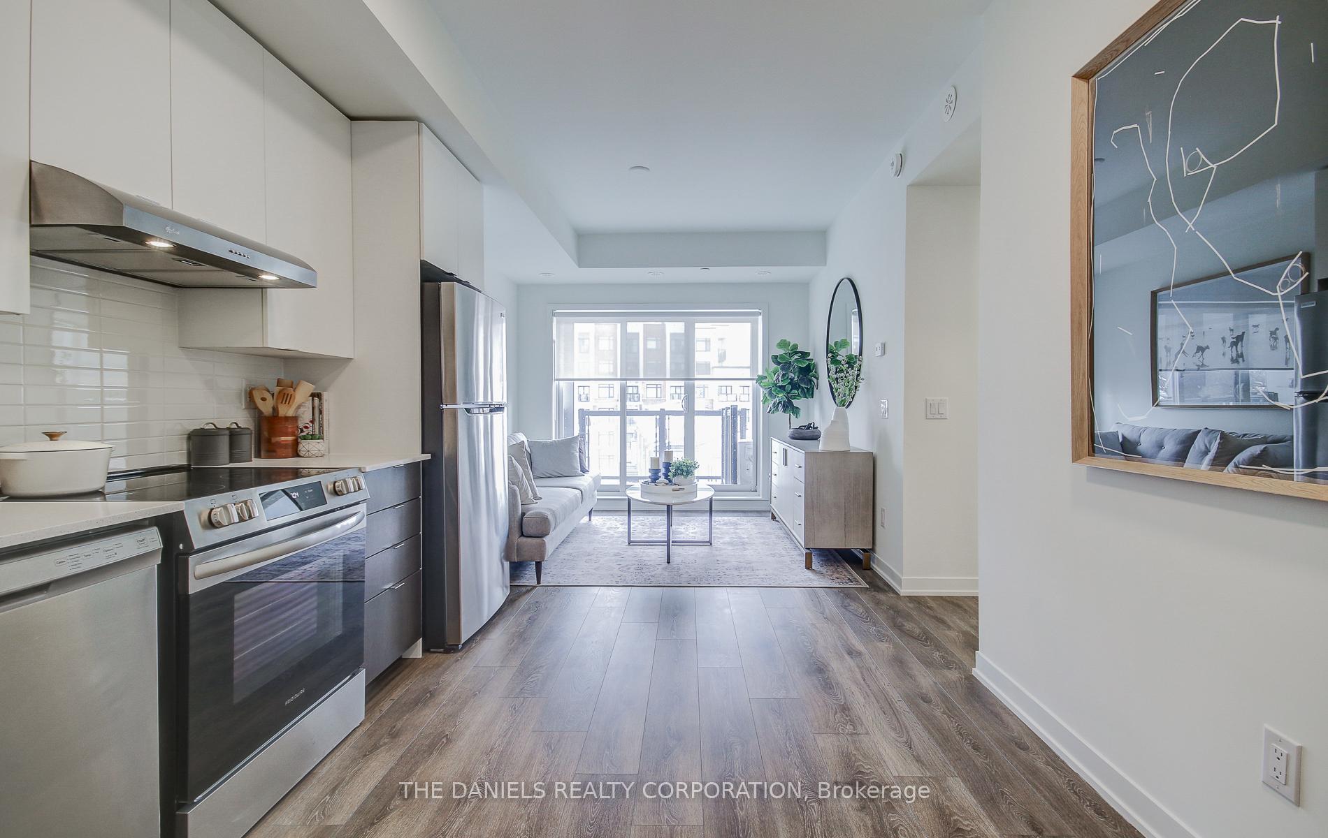 Photo 5 of Unit 211, 165 Canon Jackson Drive, North York, Beechborough-Greenbrook — HOMEH