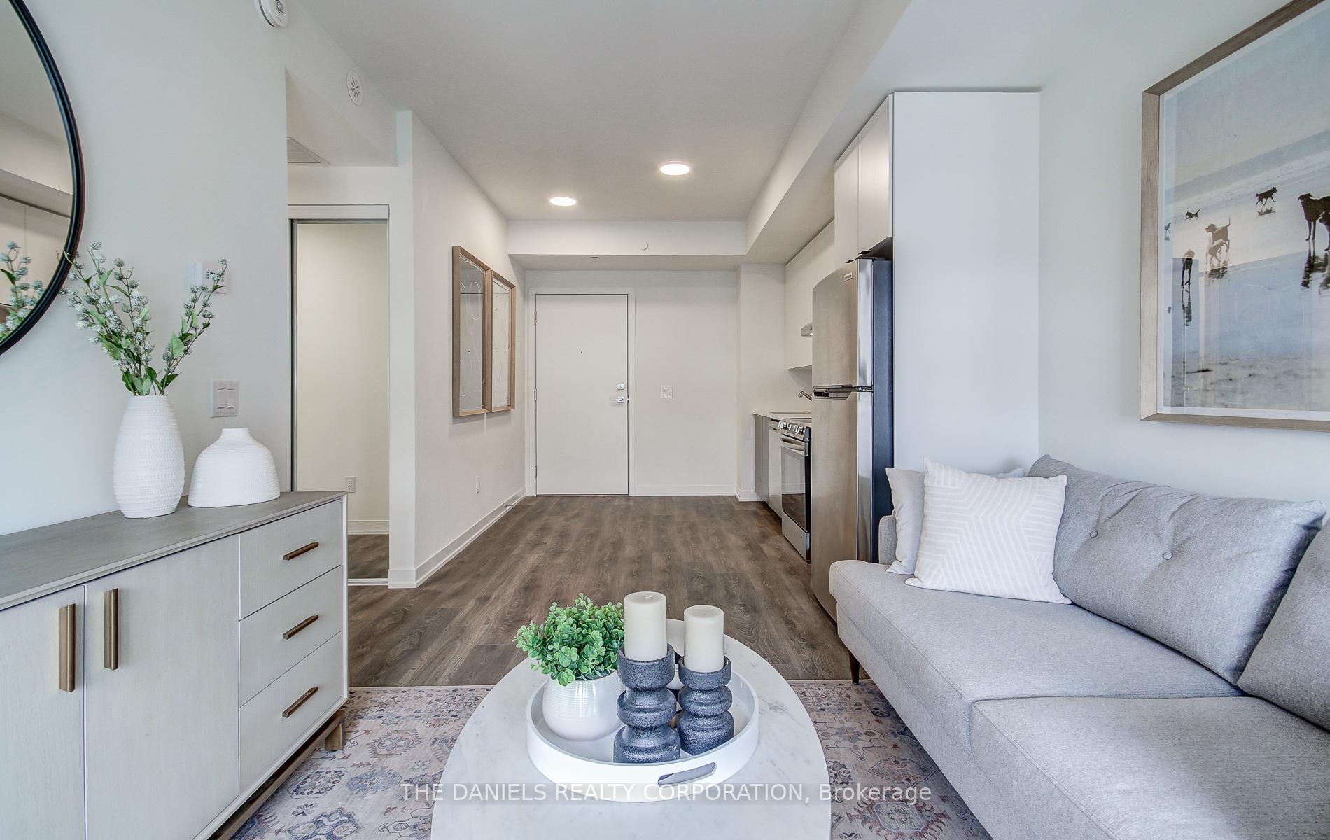 Photo 9 of Unit 211, 165 Canon Jackson Drive, North York, Beechborough-Greenbrook — HOMEH