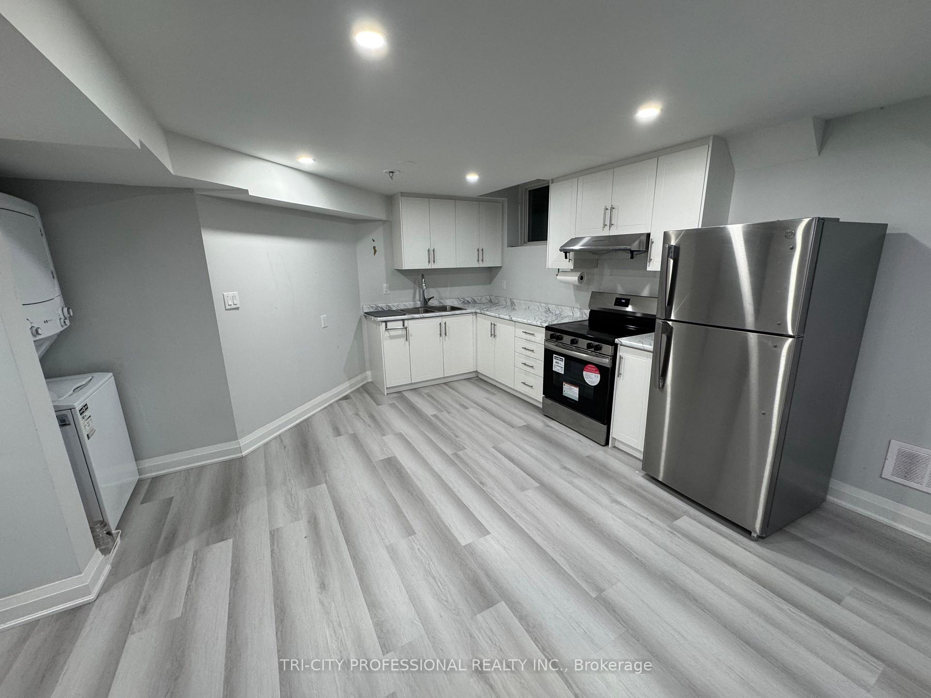 Photo 3 of 13 Riley Avenue E, Pelham, Fonthill — HOMEH