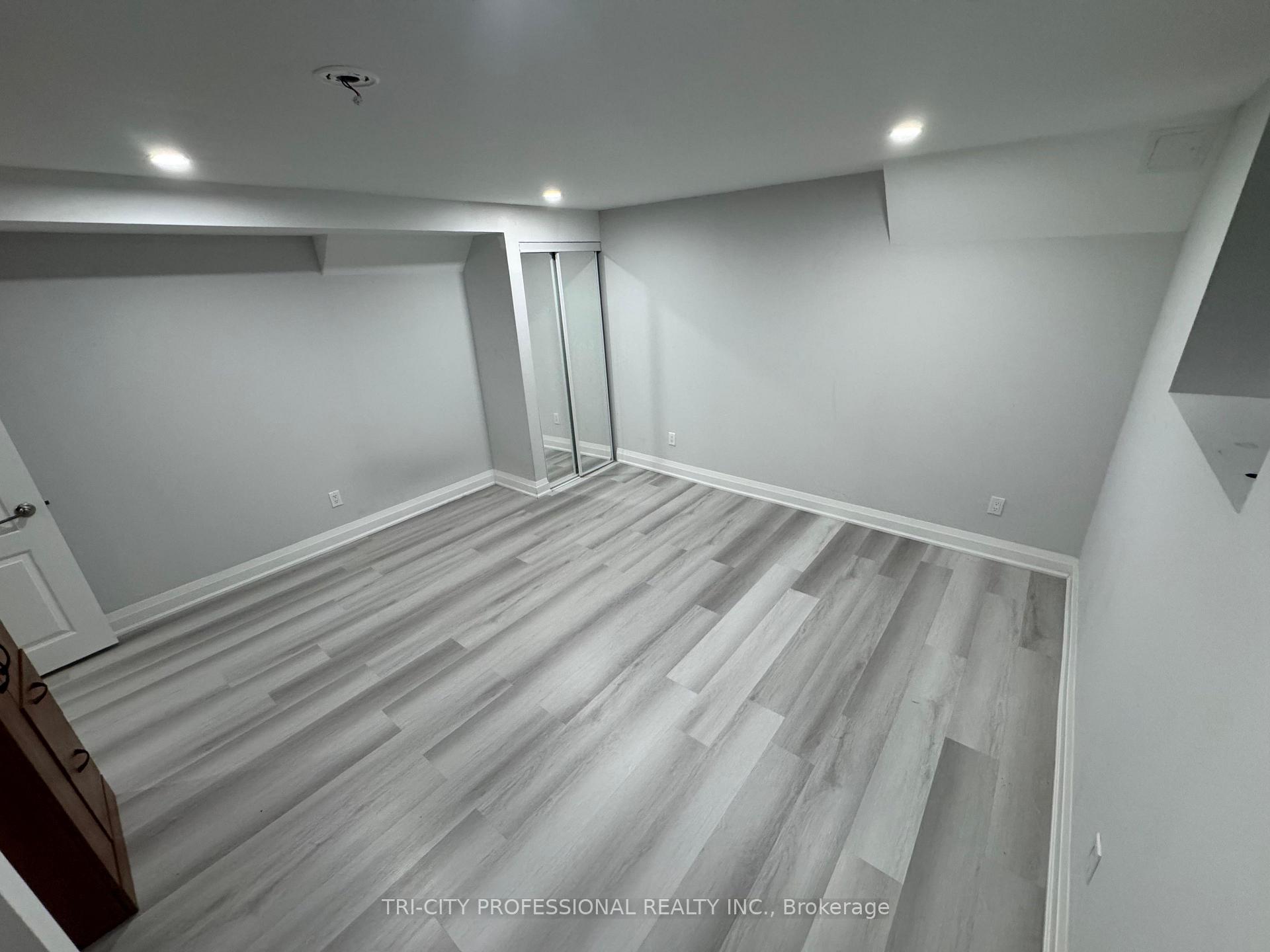 Photo 6 of 13 Riley Avenue E, Pelham, Fonthill — HOMEH