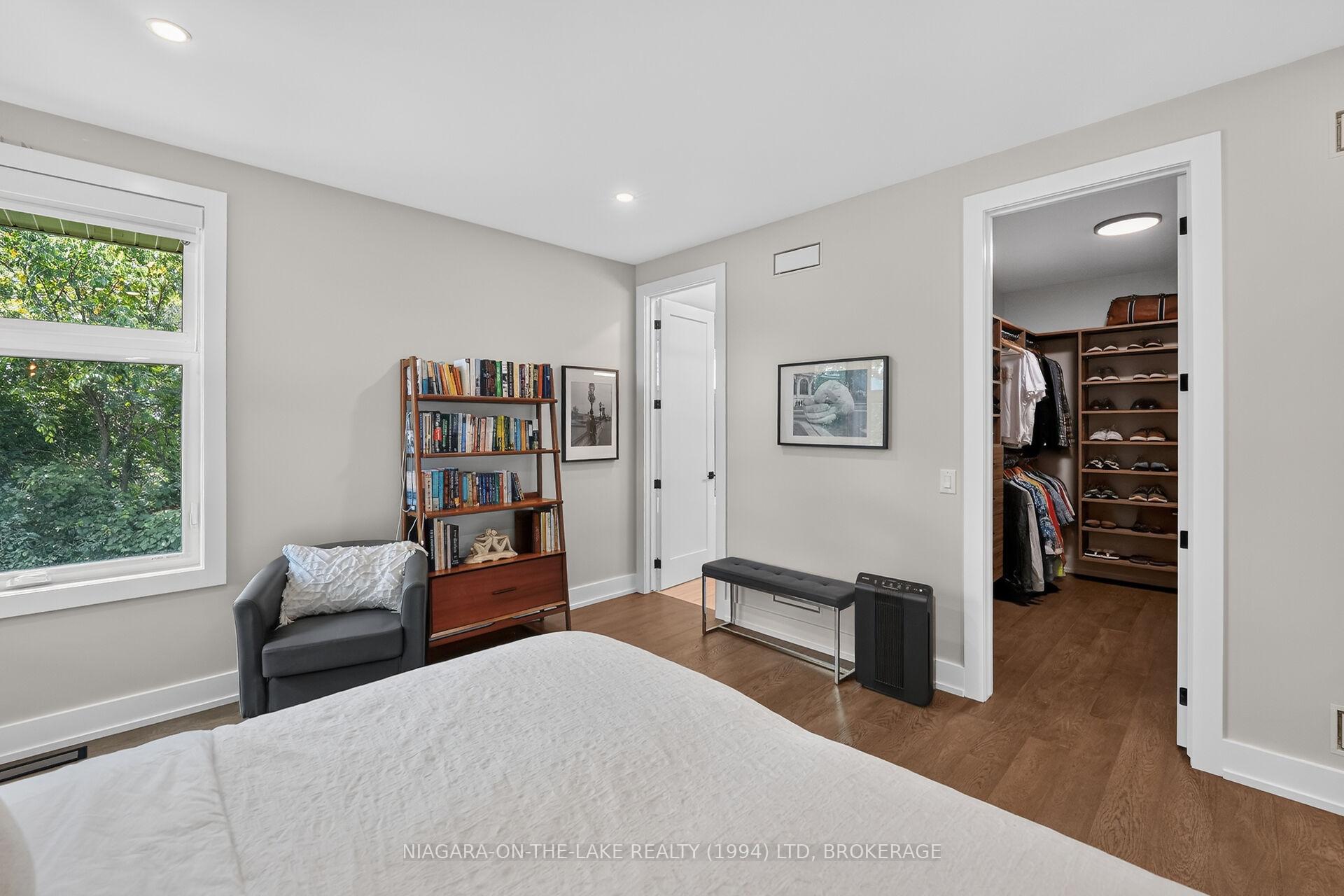 Photo 19 of 256 Clare Avenue, Welland, Prince Charles — HOMEH