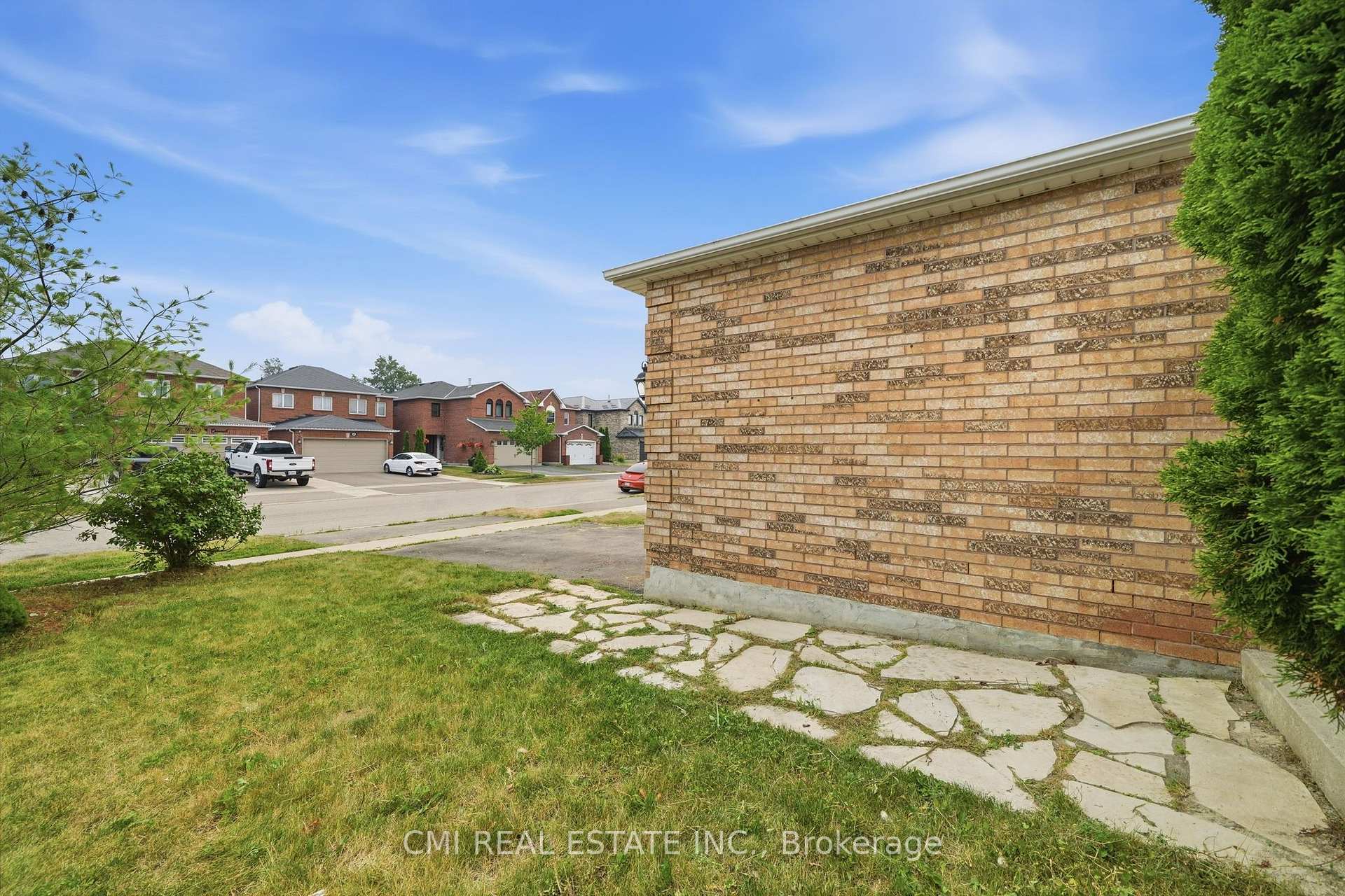 Photo 39 of 366 Marshall Crescent, Orangeville — HOMEH