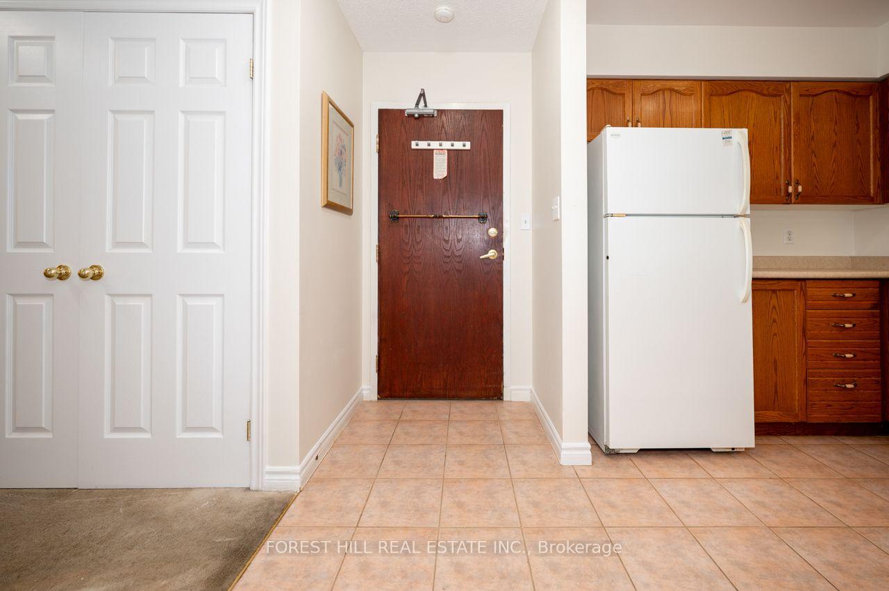 Photo 4 of Unit 102, 262 Dundas Street E, Hamilton, Waterdown — HOMEH