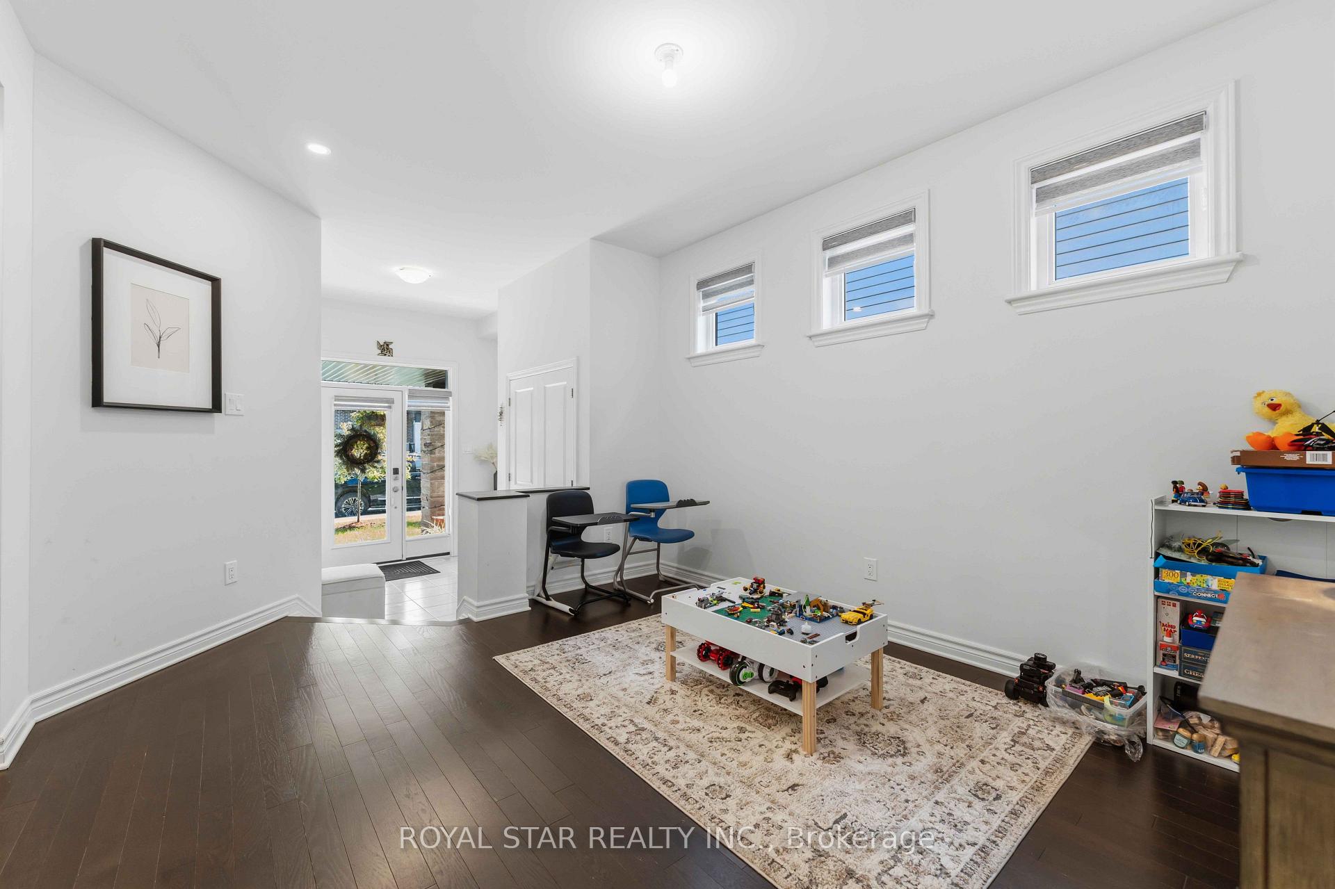 Photo 6 of 240 Dagenham Street, Ottawa, Stittsville (South) — HOMEH