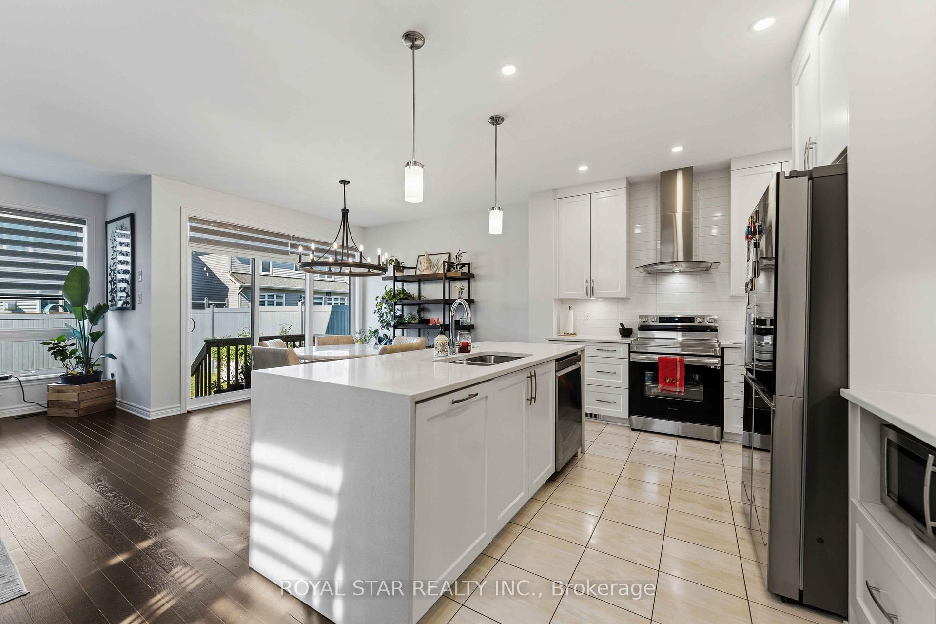 Photo 9 of 240 Dagenham Street, Ottawa, Stittsville (South) — HOMEH