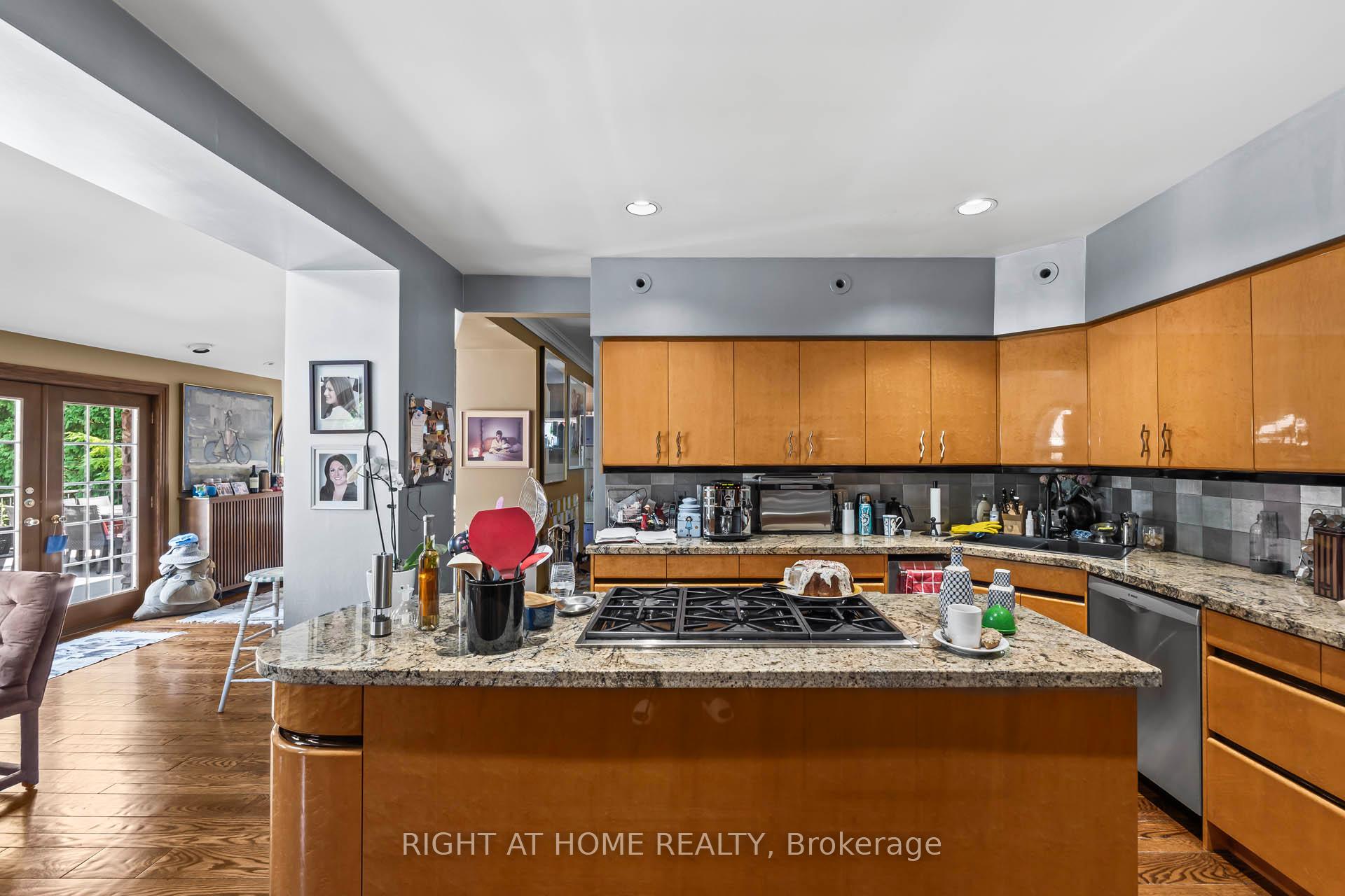 Photo 22 of 287 Russell Hill Road, Toronto, Casa Loma — HOMEH