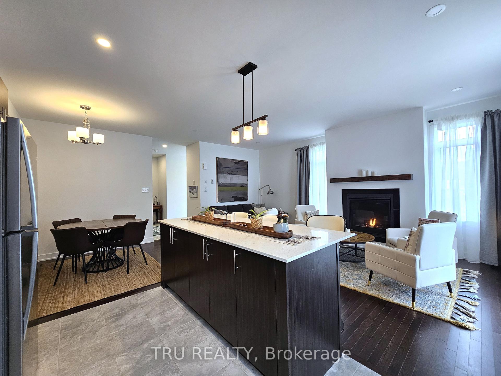 Photo 10 of 332 Makobe Lane, Ottawa, Riverside South/Gloucester Glen — HOMEH