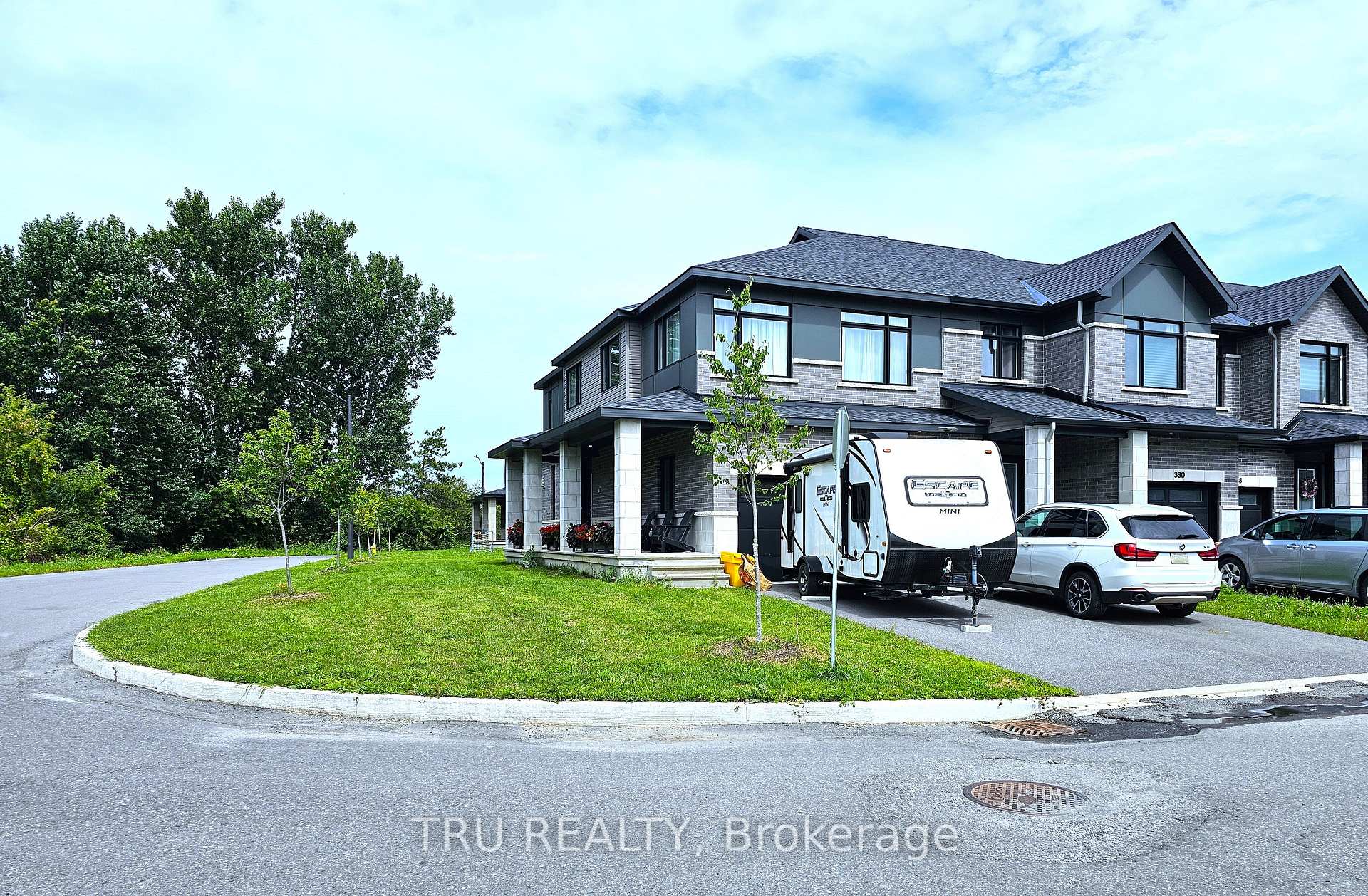 Photo 31 of 332 Makobe Lane, Ottawa, Riverside South/Gloucester Glen — HOMEH
