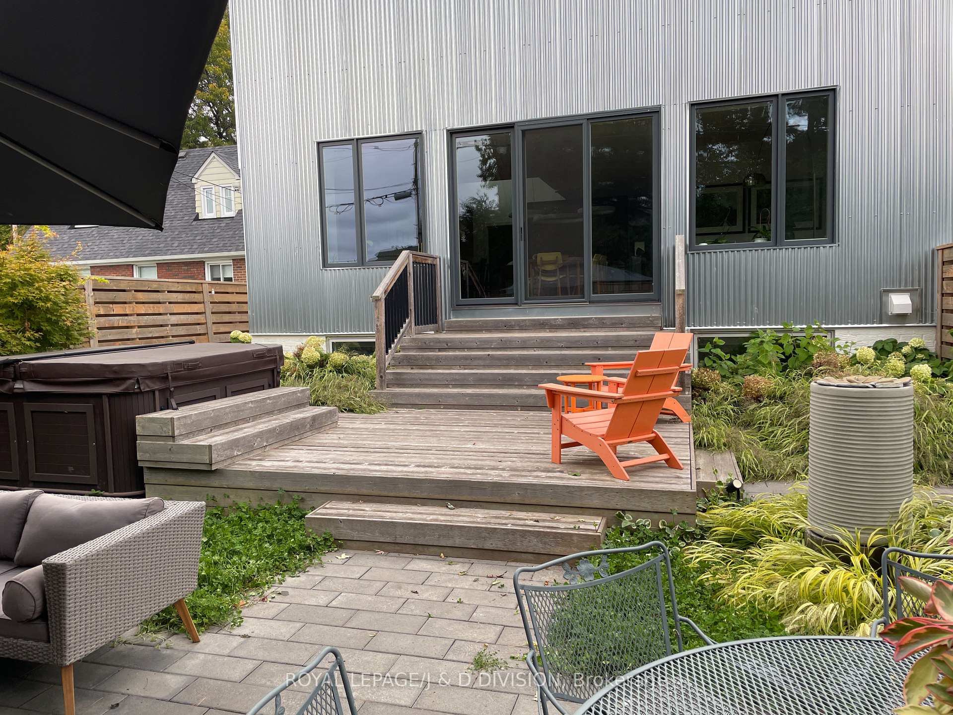 Photo 33 of 16 Forty First Street, Etobicoke, Long Branch — HOMEH