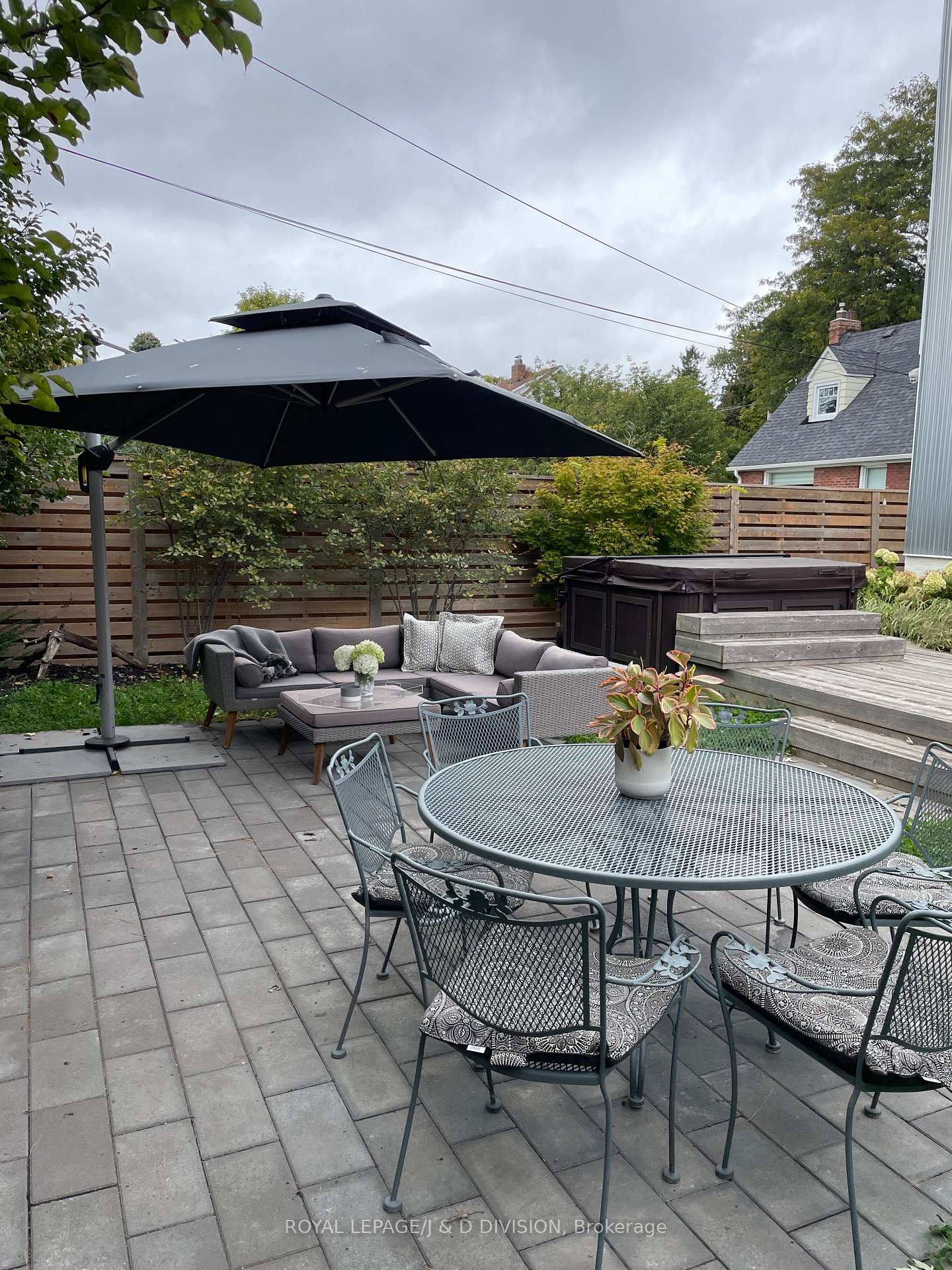 Photo 36 of 16 Forty First Street, Etobicoke, Long Branch — HOMEH