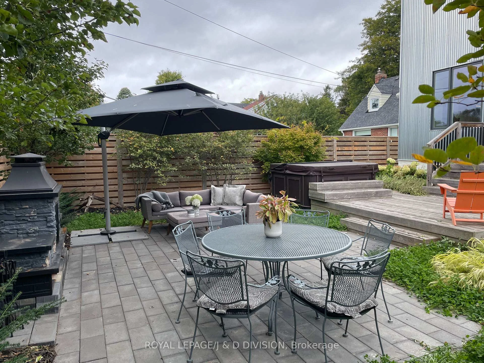 Photo 34 of 16 Forty First Street, Etobicoke, Long Branch — HOMEH