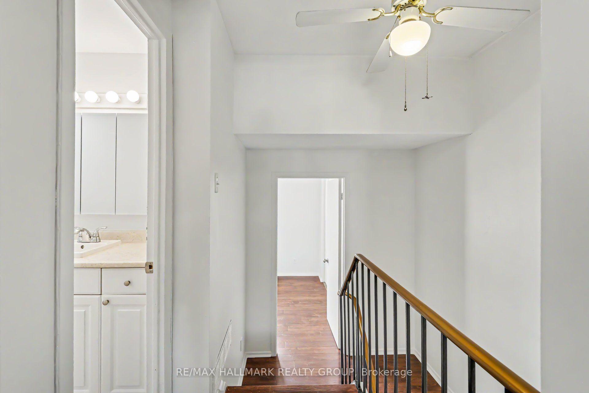 Photo 26 of 1747A Lamoureux Drive, Ottawa, Queenswood Heights South — HOMEH
