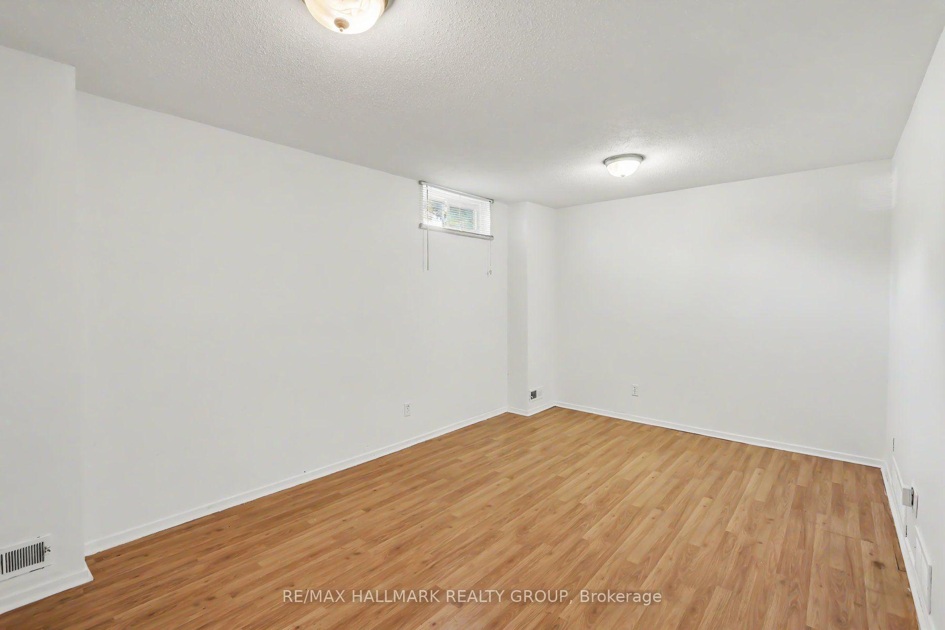 Photo 28 of 1747A Lamoureux Drive, Ottawa, Queenswood Heights South — HOMEH