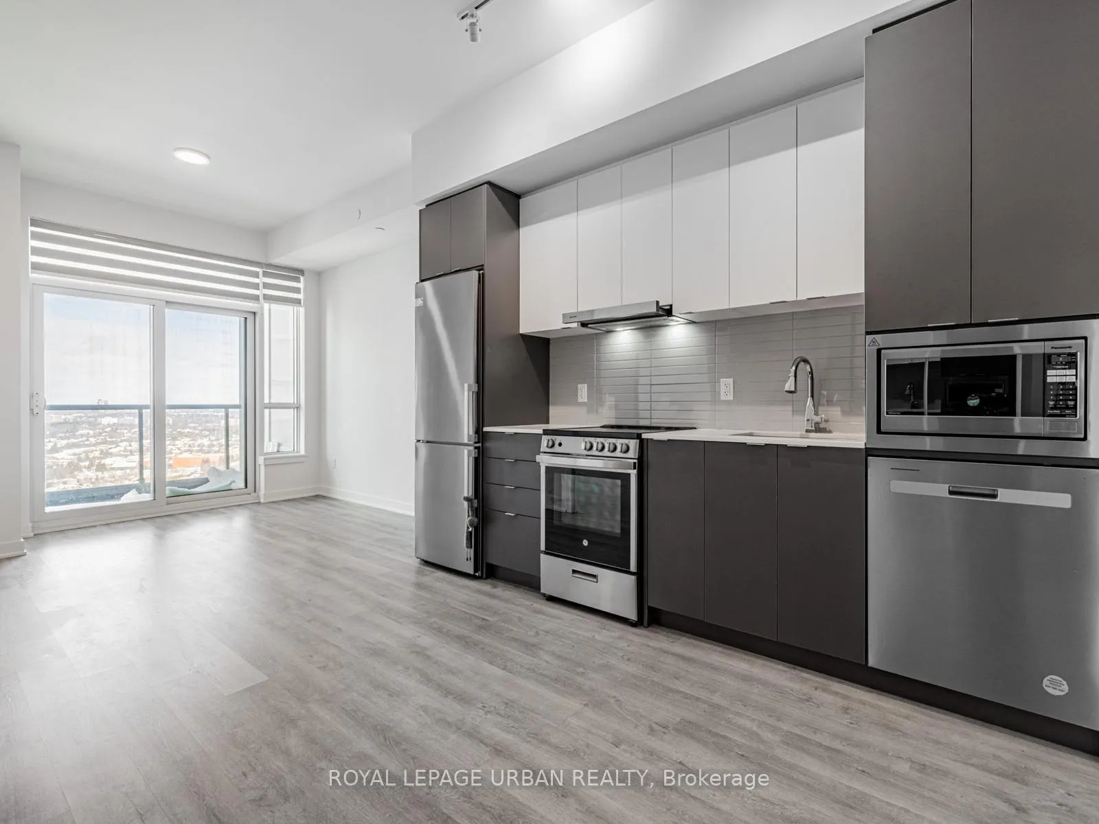 Photo 10 of Unit 2506, 30 Upper Mall Way, Vaughan, Brownridge — HOMEH