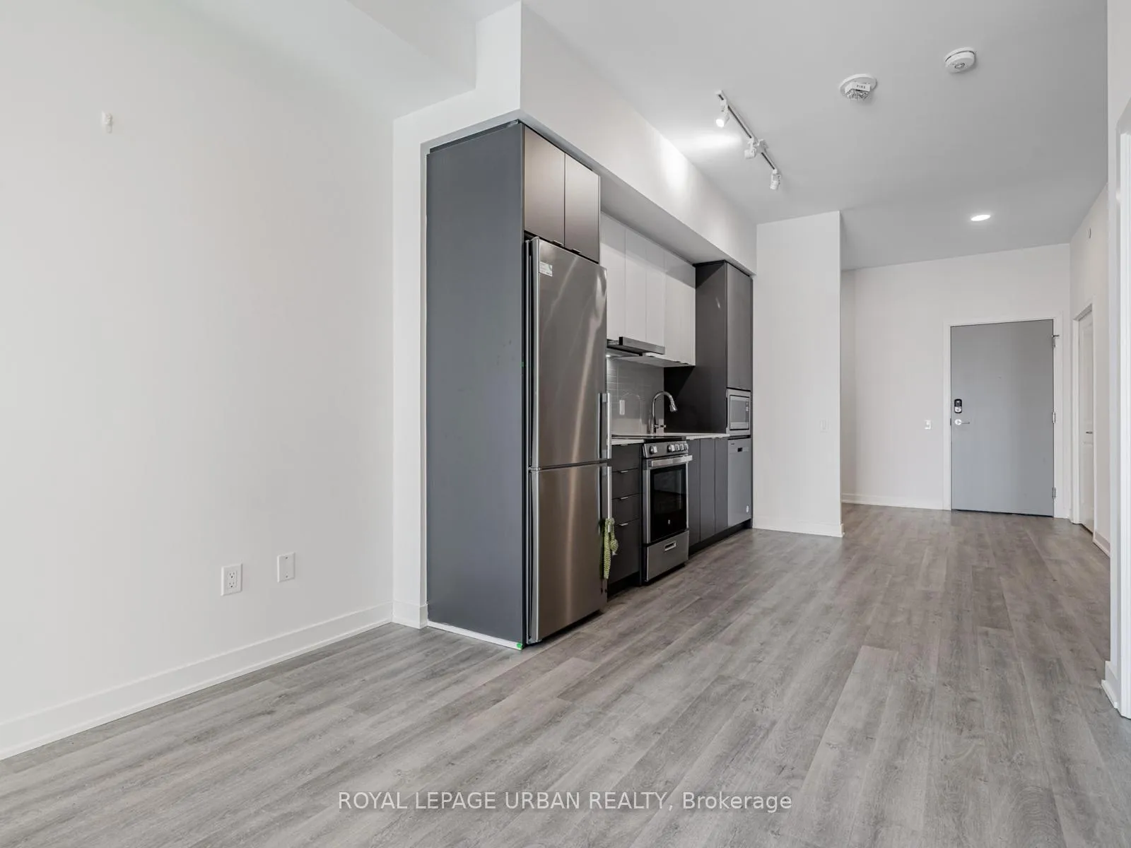 Photo 19 of Unit 2506, 30 Upper Mall Way, Vaughan, Brownridge — HOMEH