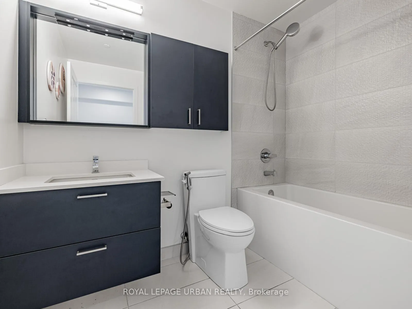 Photo 21 of Unit 2506, 30 Upper Mall Way, Vaughan, Brownridge — HOMEH