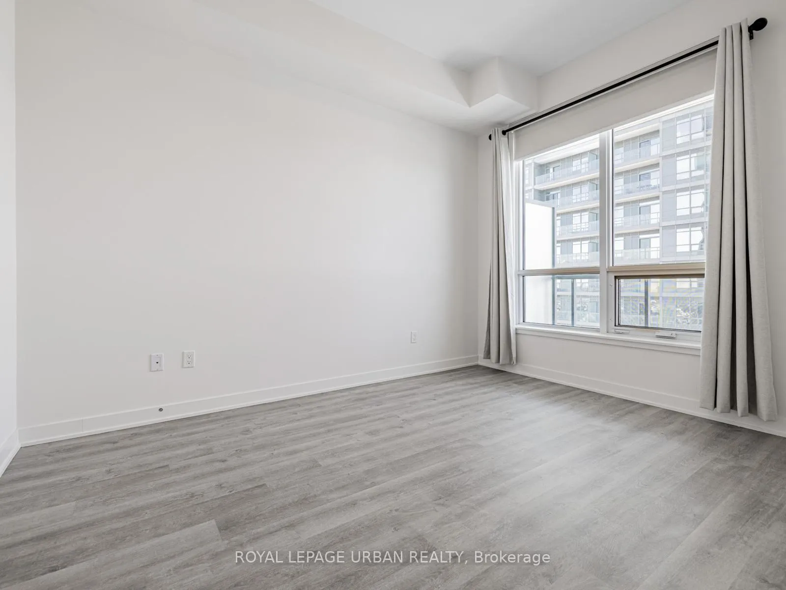 Photo 22 of Unit 2506, 30 Upper Mall Way, Vaughan, Brownridge — HOMEH