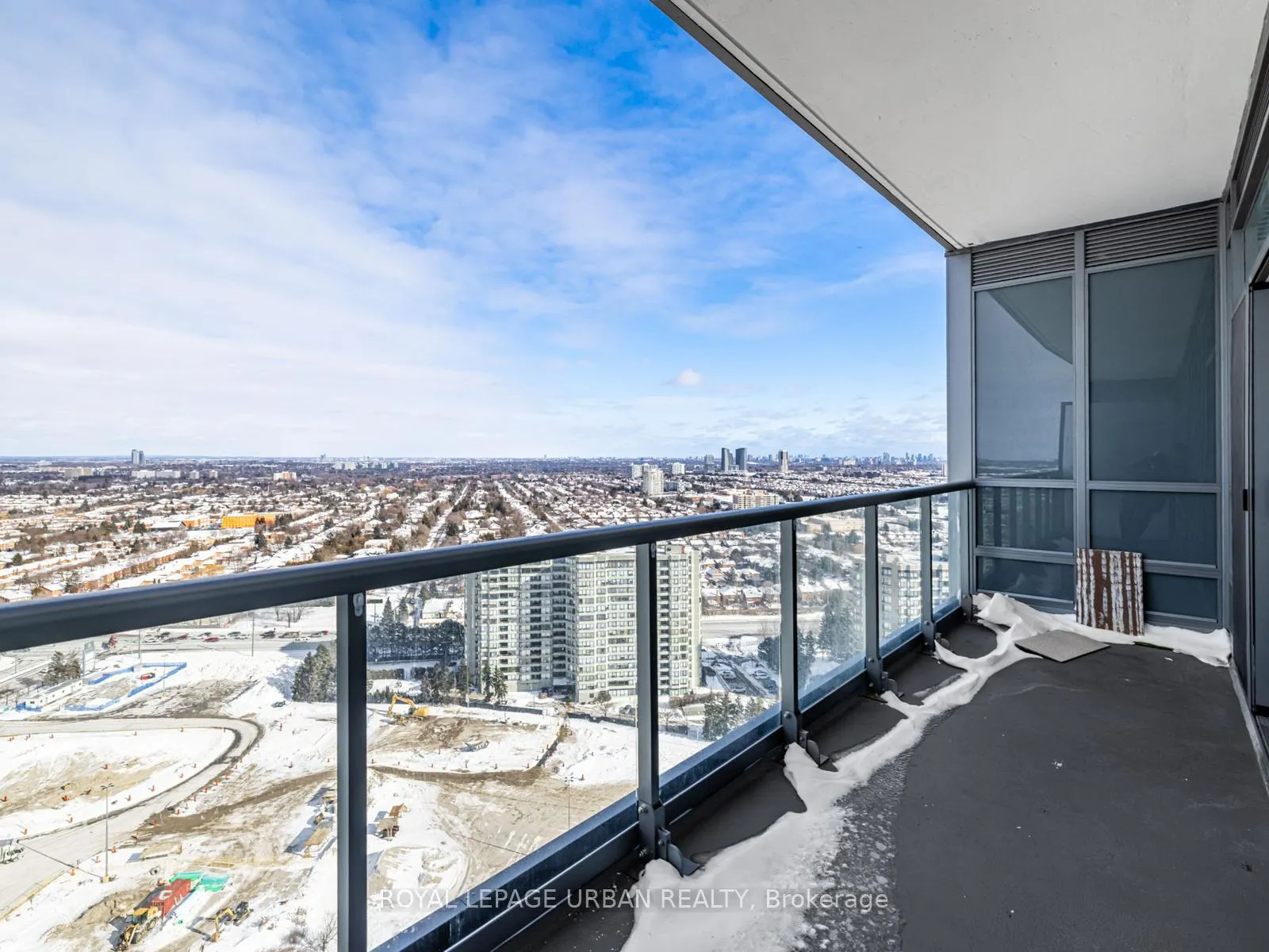 Photo 27 of Unit 2506, 30 Upper Mall Way, Vaughan, Brownridge — HOMEH