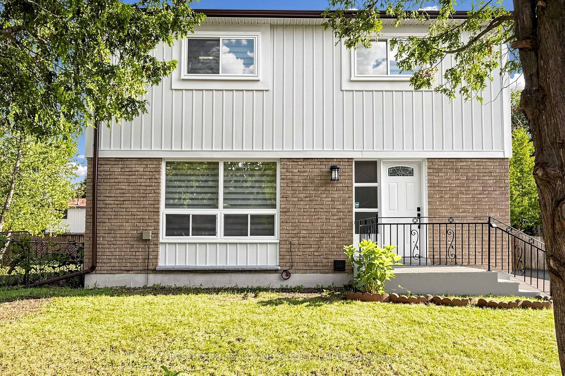 Photo 2 of 89 Winstanly Crescent, Scarborough, Malvern — HOMEH