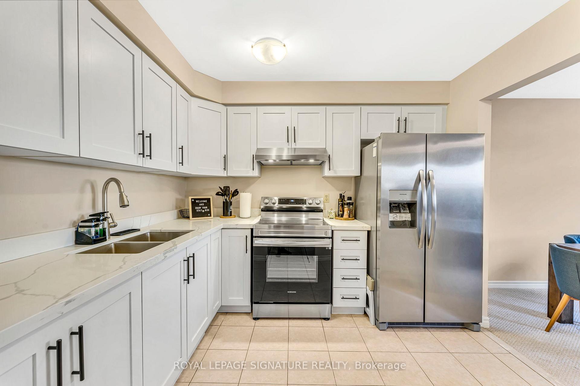 Photo 5 of Unit 33, 2079 The Collegeway Road, Mississauga, Erin Mills — HOMEH