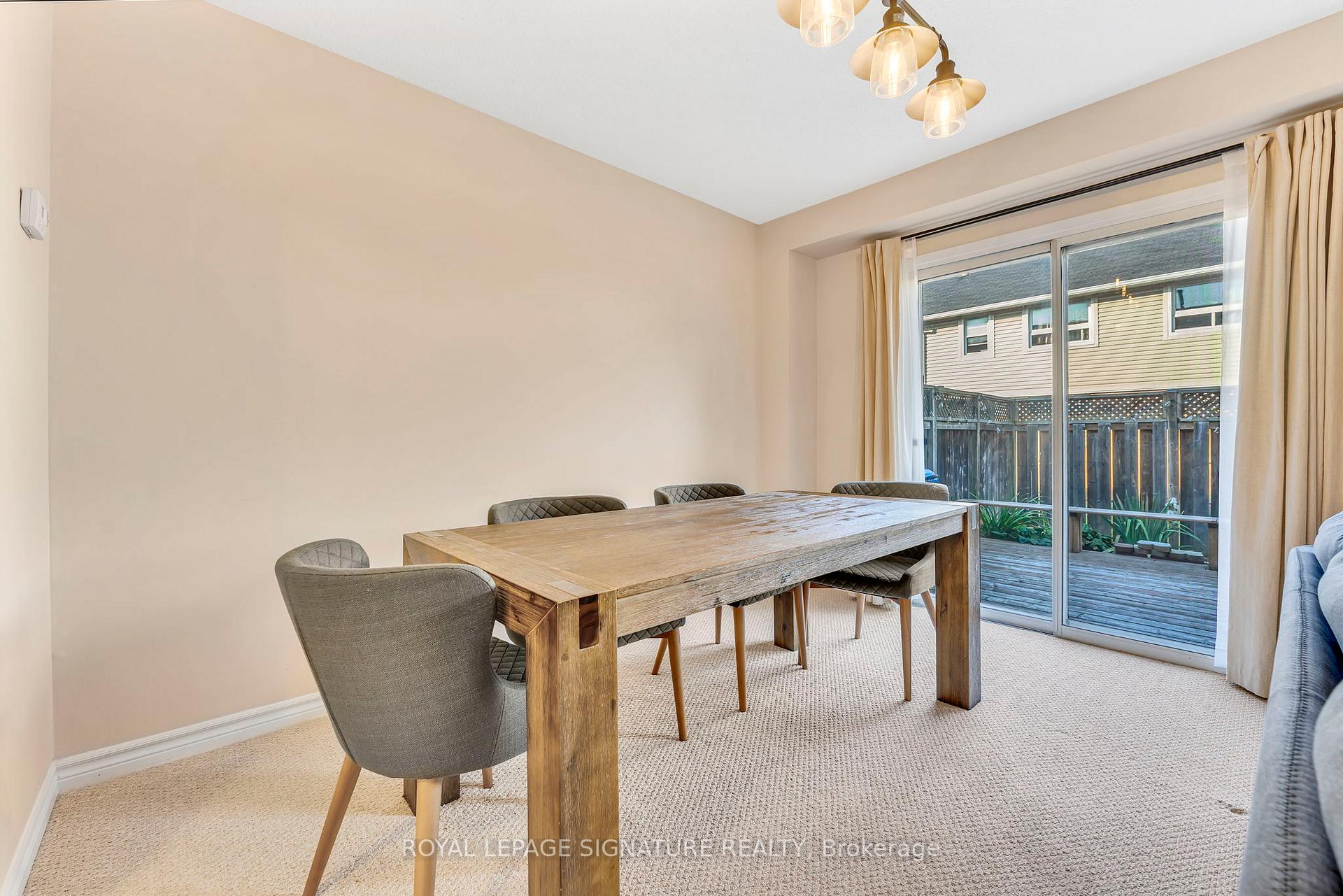 Photo 12 of Unit 33, 2079 The Collegeway Road, Mississauga, Erin Mills — HOMEH