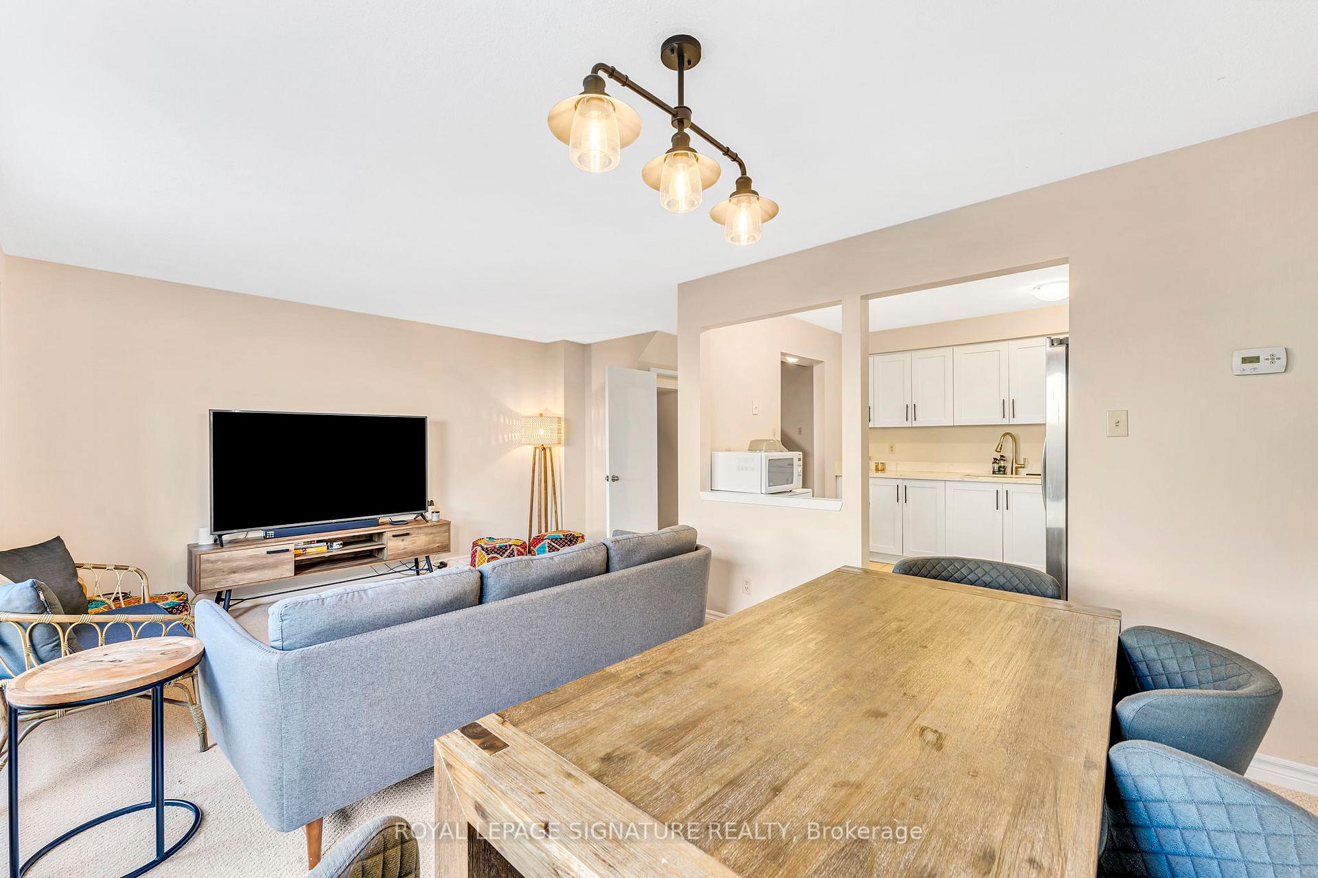 Photo 14 of Unit 33, 2079 The Collegeway Road, Mississauga, Erin Mills — HOMEH