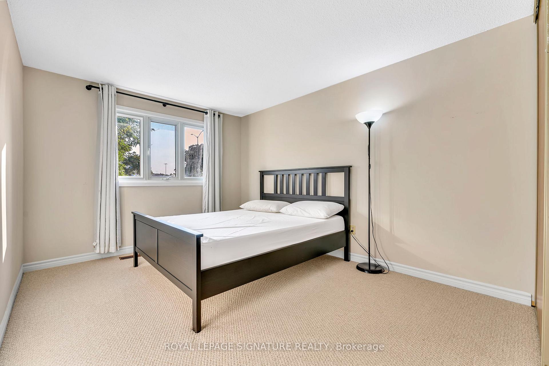 Photo 19 of Unit 33, 2079 The Collegeway Road, Mississauga, Erin Mills — HOMEH