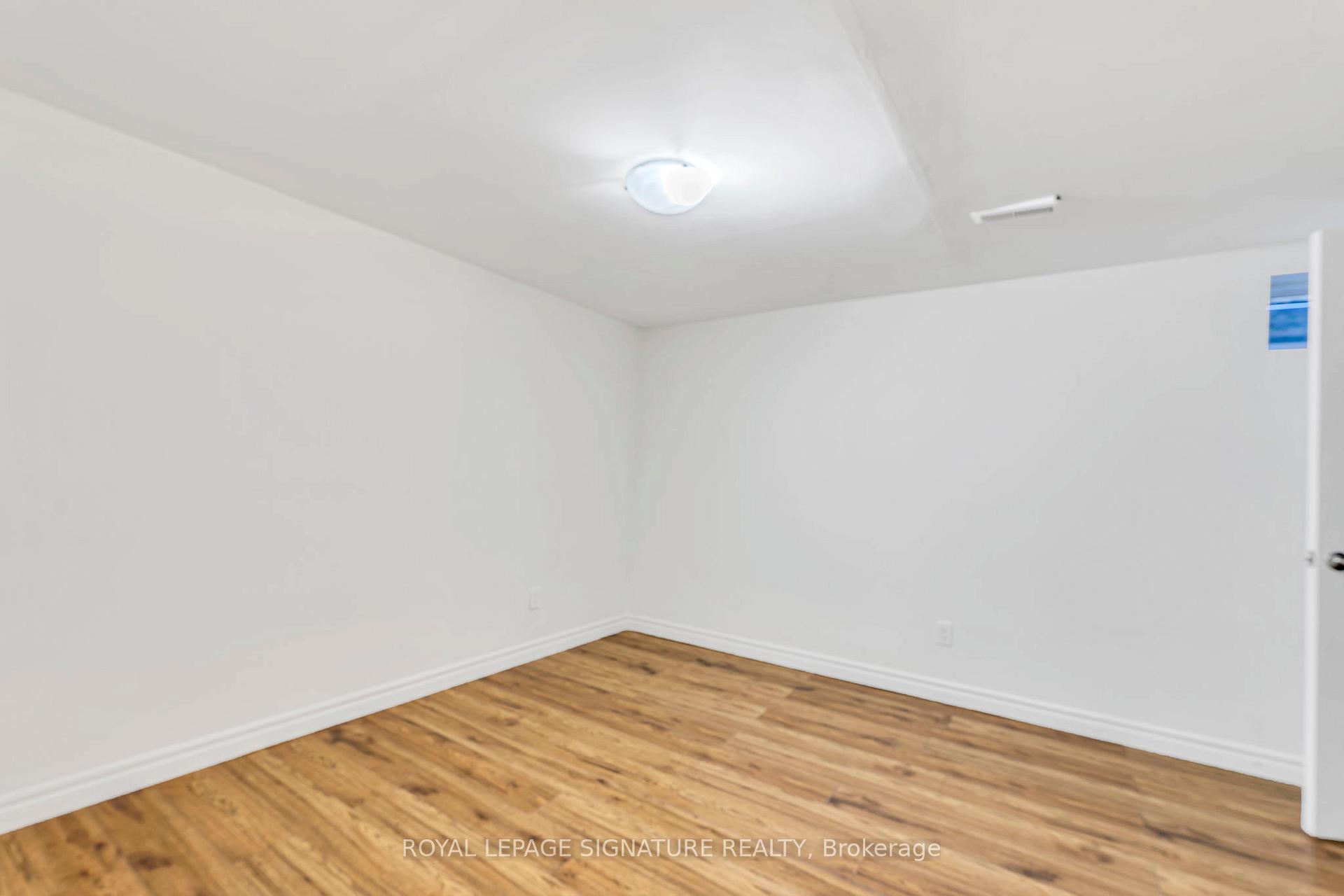 Photo 31 of Unit 33, 2079 The Collegeway Road, Mississauga, Erin Mills — HOMEH