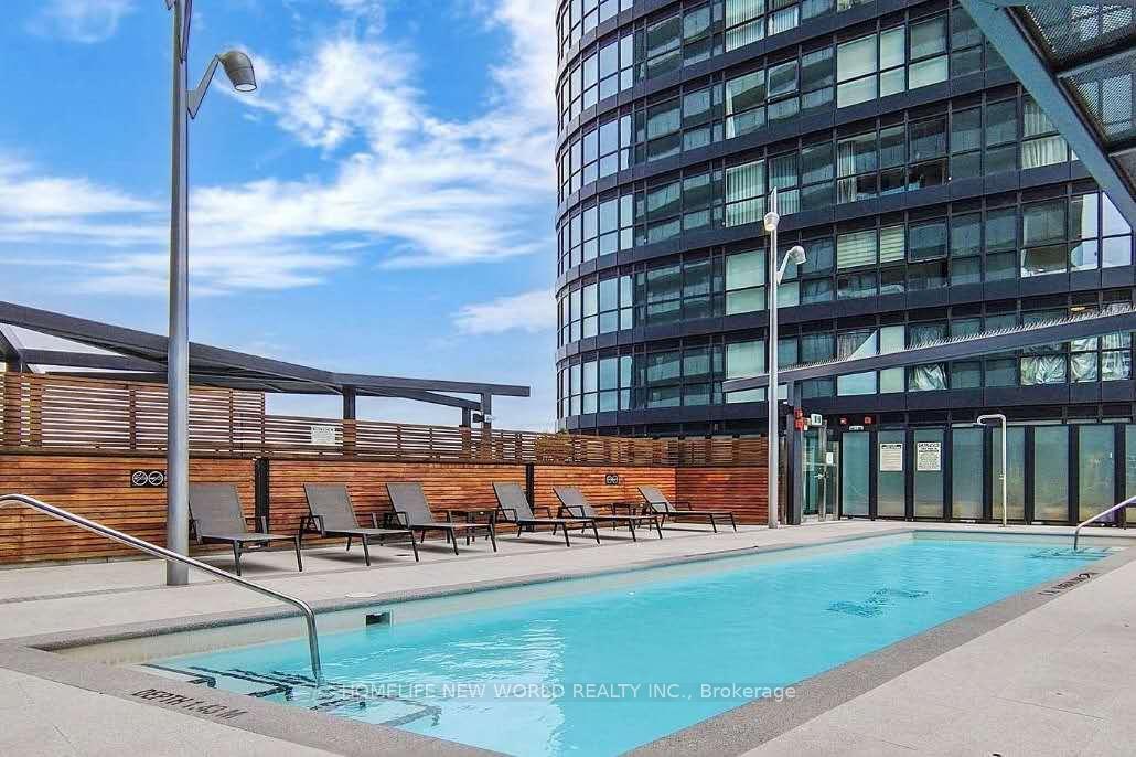 Photo 6 of Unit 2220, 585 Bloor Street E, Toronto, North St. James Town — HOMEH