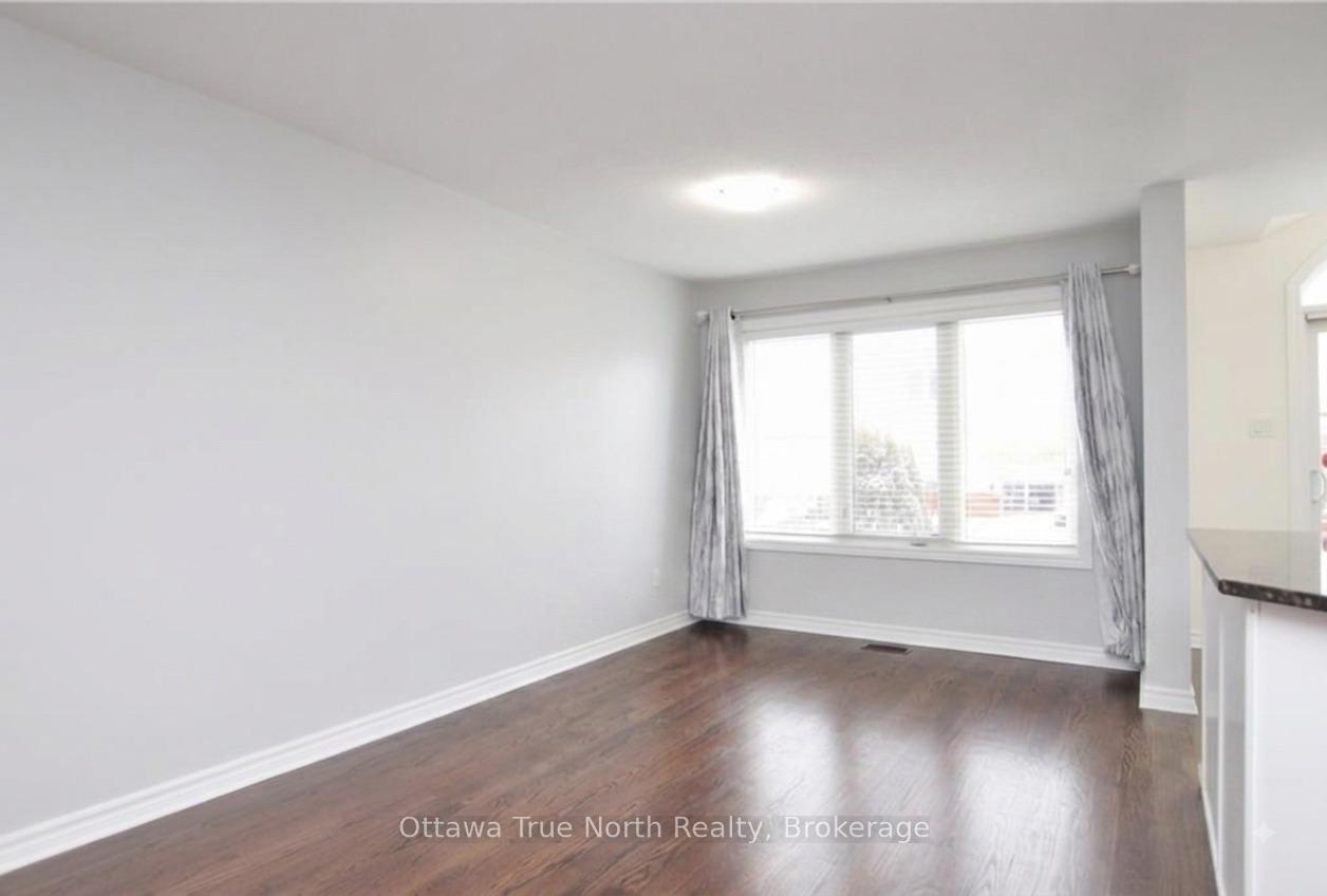 Photo 4 of 601 Malkowski Street, Ottawa, Kanata - Morgan's Grant/South March — HOMEH