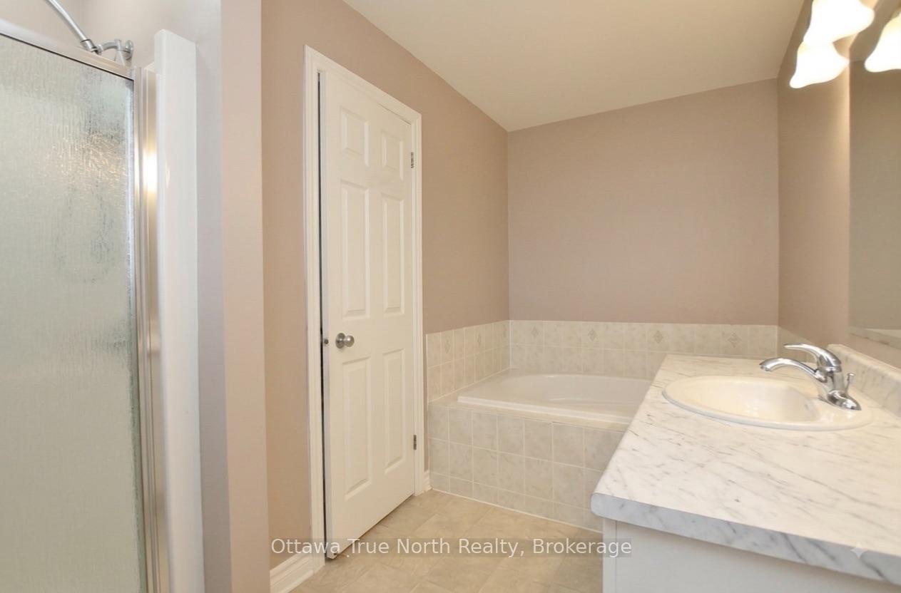 Photo 10 of 601 Malkowski Street, Ottawa, Kanata - Morgan's Grant/South March — HOMEH