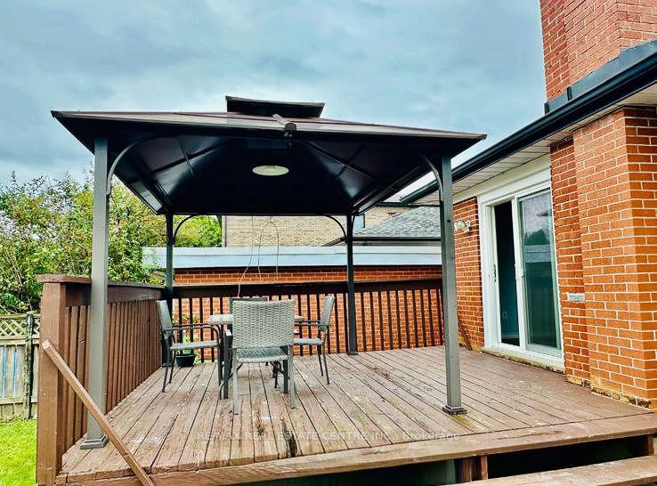Photo 15 of 22 Beran Drive, Scarborough, Woburn — HOMEH