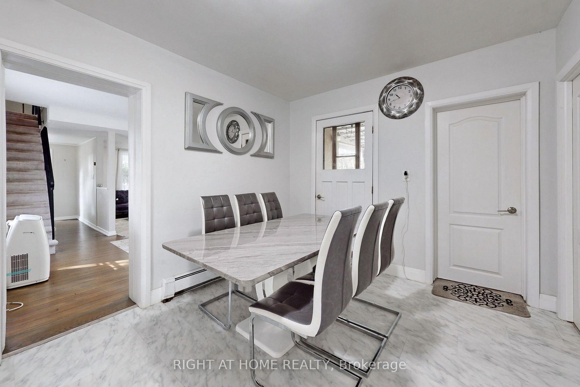 Photo 9 of 1 Edgebrook Drive, Etobicoke, Thistletown-Beaumonde Heights — HOMEH