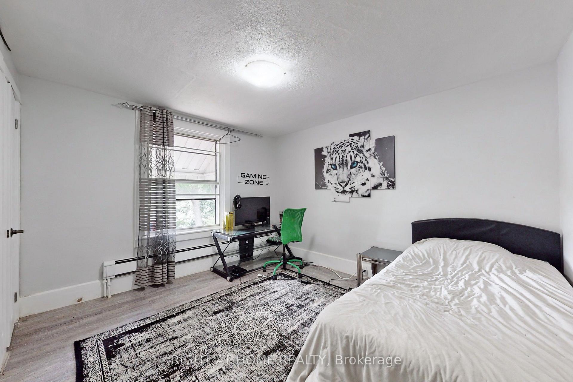 Photo 15 of 1 Edgebrook Drive, Etobicoke, Thistletown-Beaumonde Heights — HOMEH