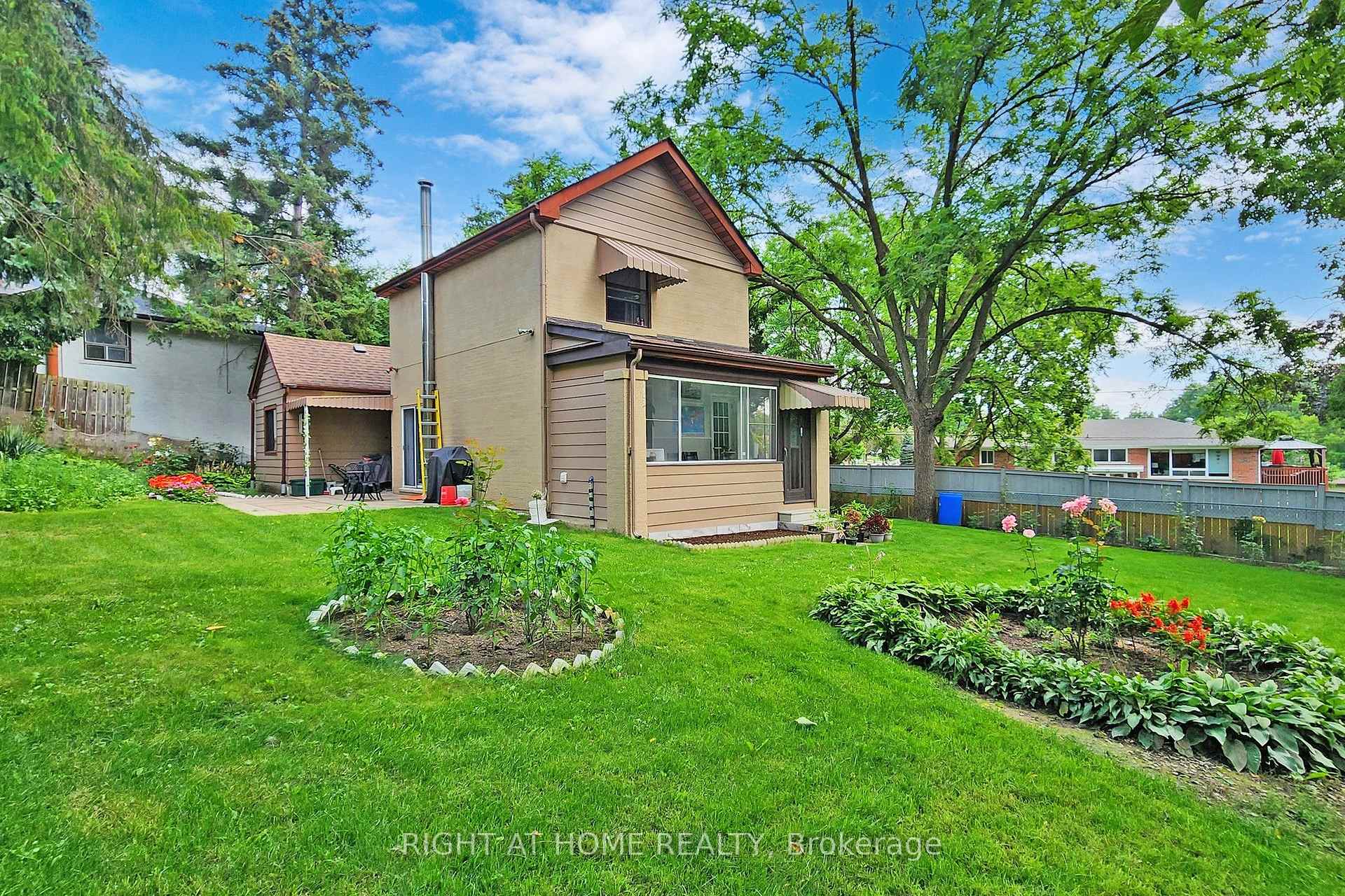Photo 27 of 1 Edgebrook Drive, Etobicoke, Thistletown-Beaumonde Heights — HOMEH