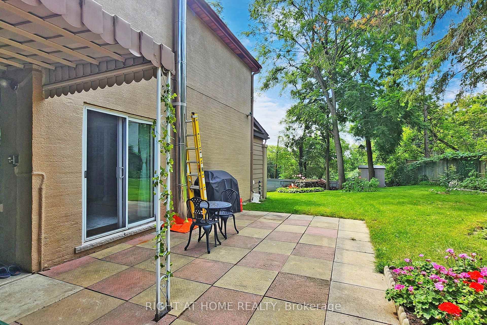 Photo 28 of 1 Edgebrook Drive, Etobicoke, Thistletown-Beaumonde Heights — HOMEH