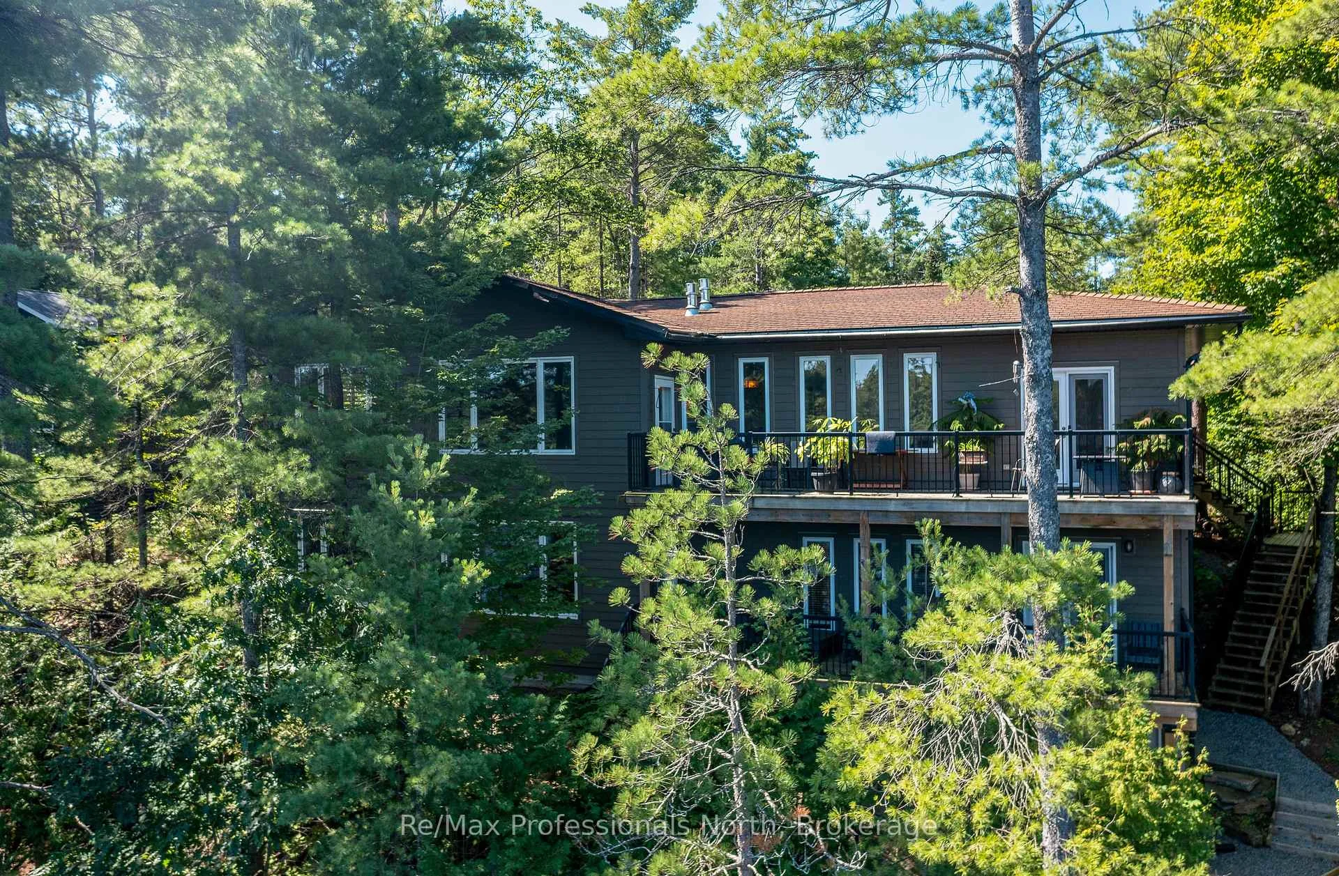 Front of 2164 169 Muskoka Road