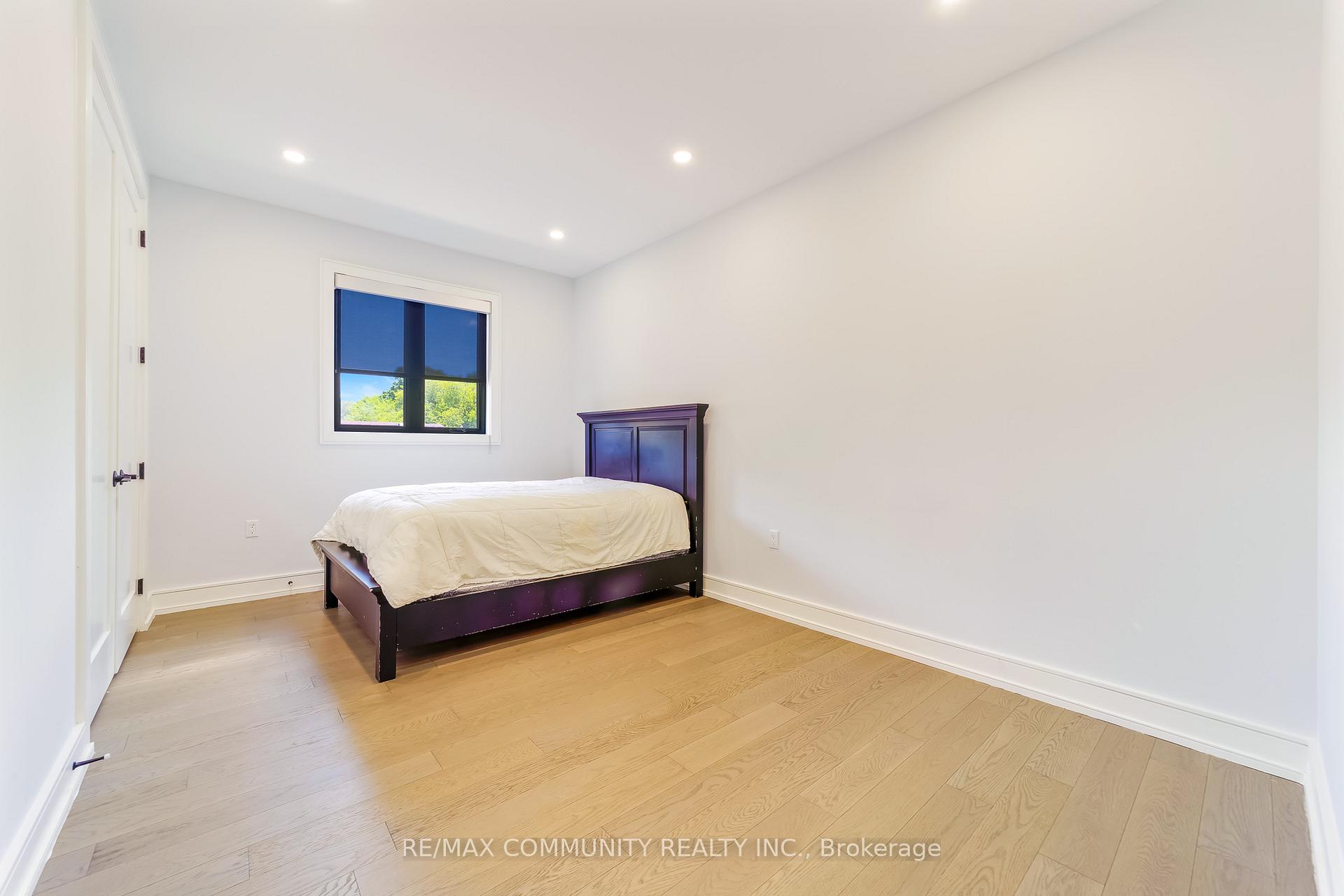 Photo 30 of 856 Kennedy Road, Scarborough, Ionview — HOMEH