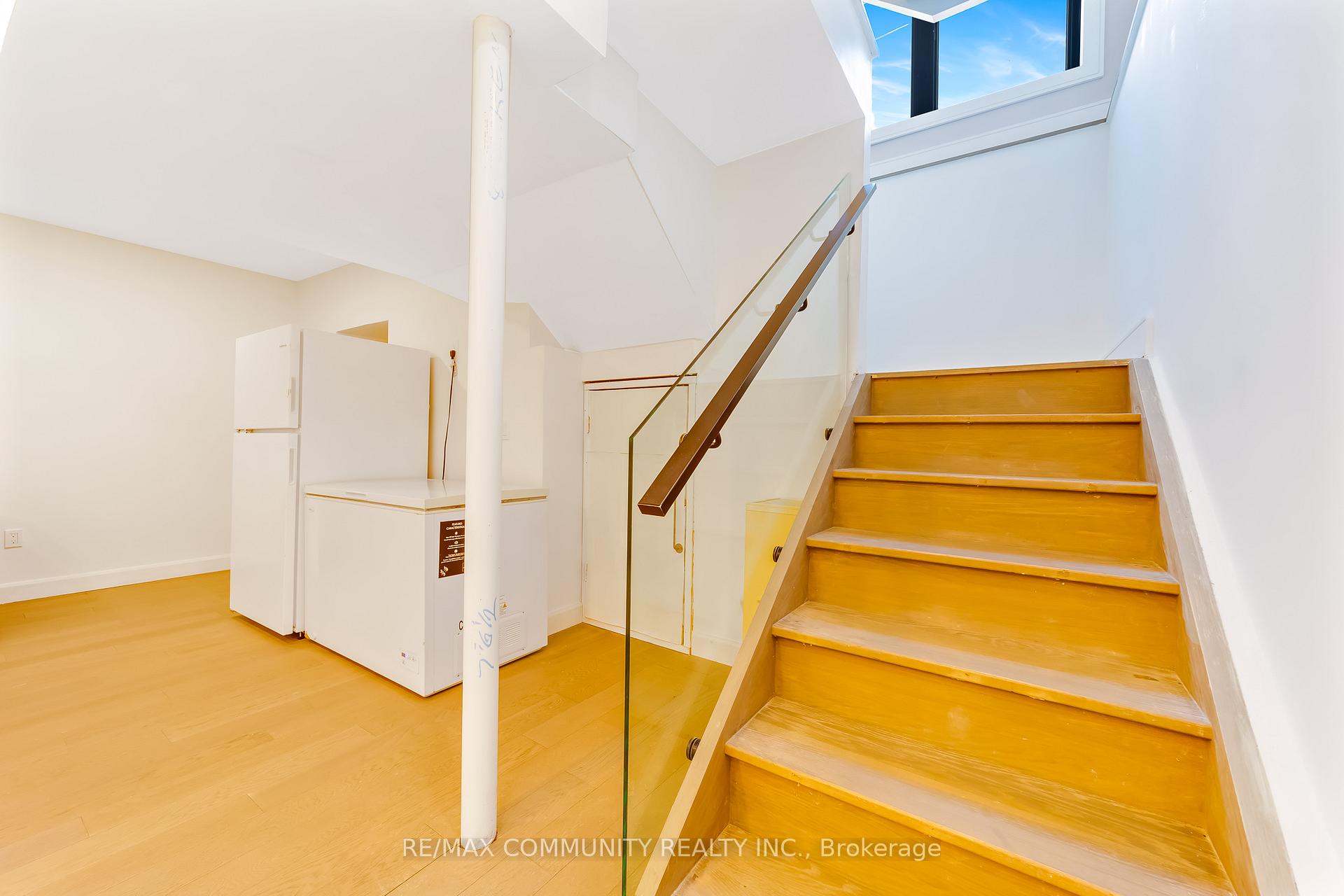 Photo 34 of 856 Kennedy Road, Scarborough, Ionview — HOMEH