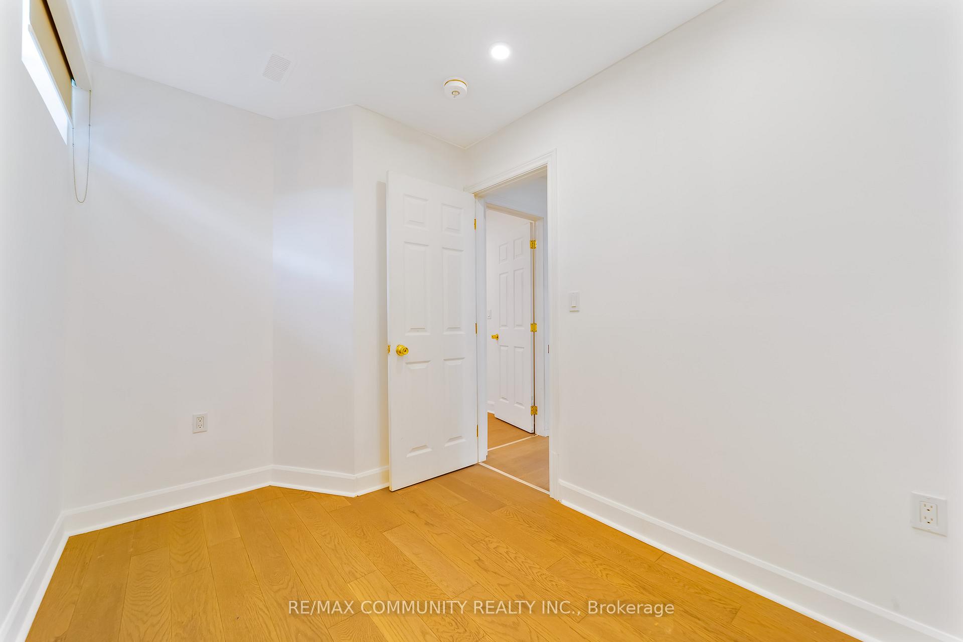 Photo 41 of 856 Kennedy Road, Scarborough, Ionview — HOMEH