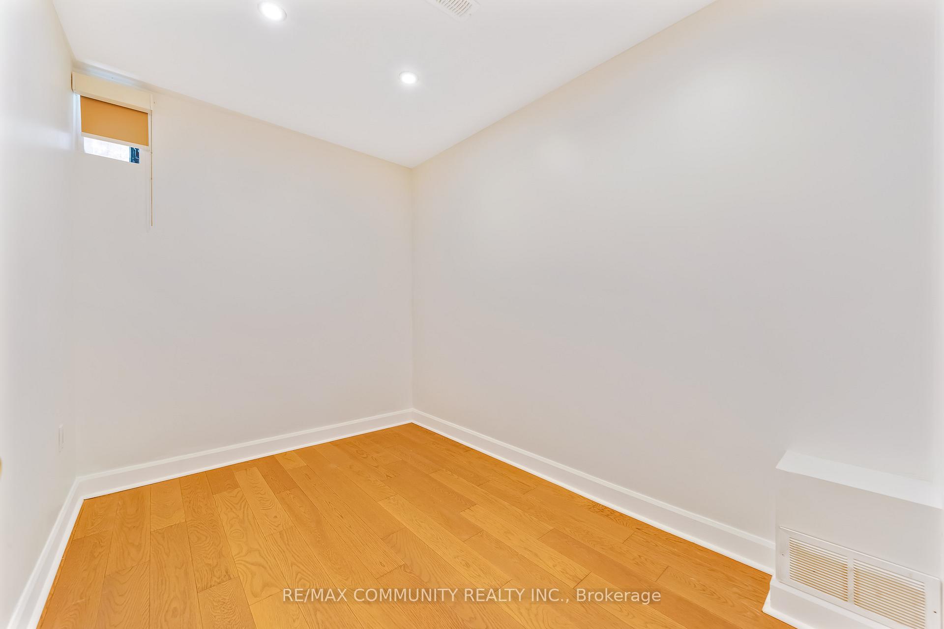 Photo 42 of 856 Kennedy Road, Scarborough, Ionview — HOMEH