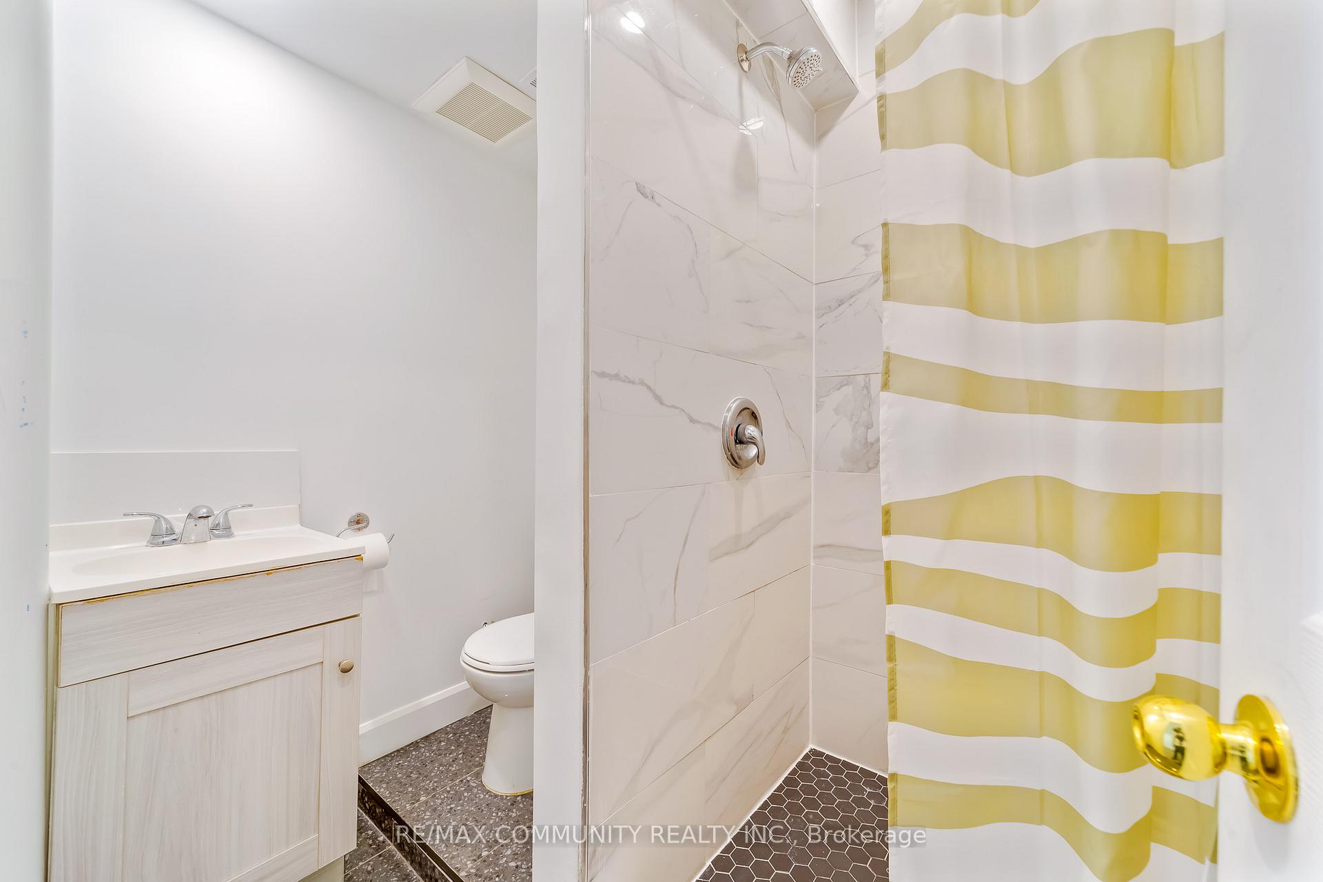 Photo 45 of 856 Kennedy Road, Scarborough, Ionview — HOMEH