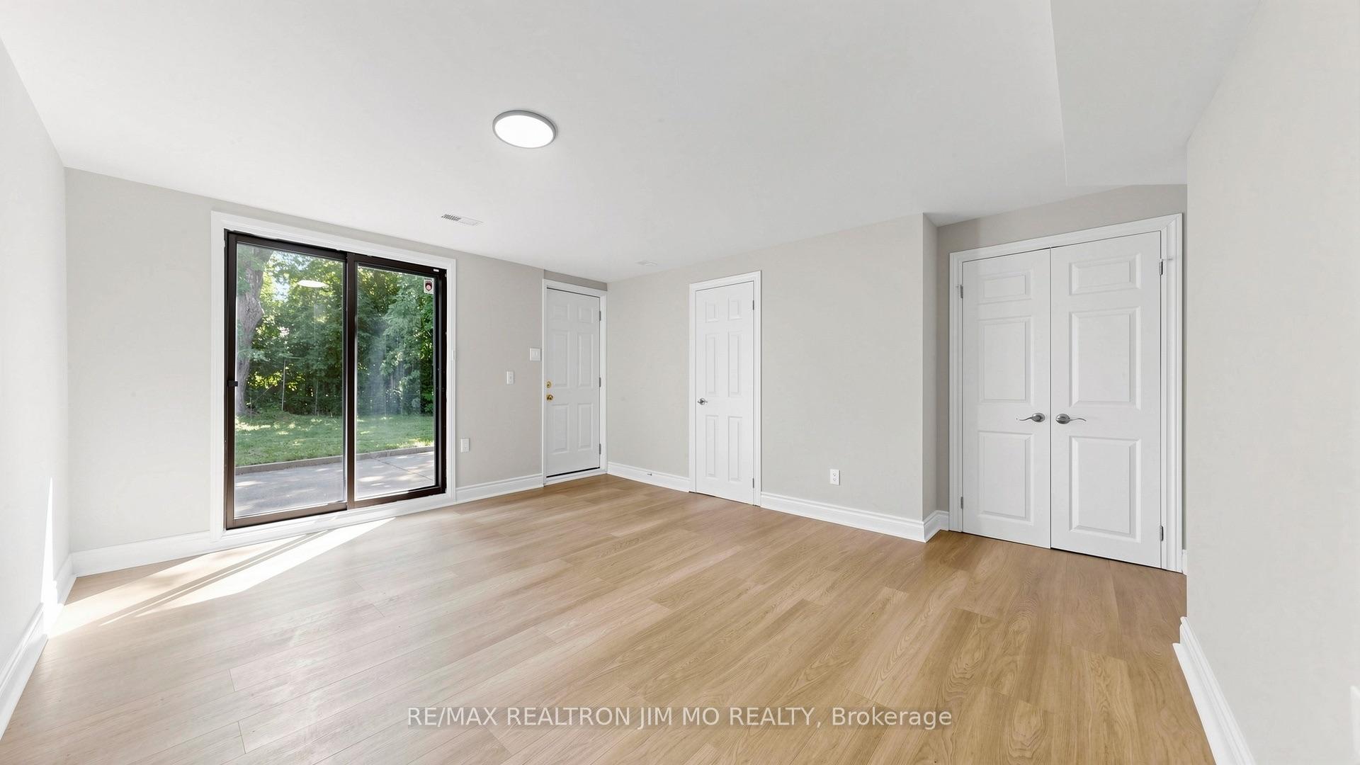 Photo 16 of 2571 Kennedy Road, Scarborough, Tam O'Shanter-Sullivan — HOMEH