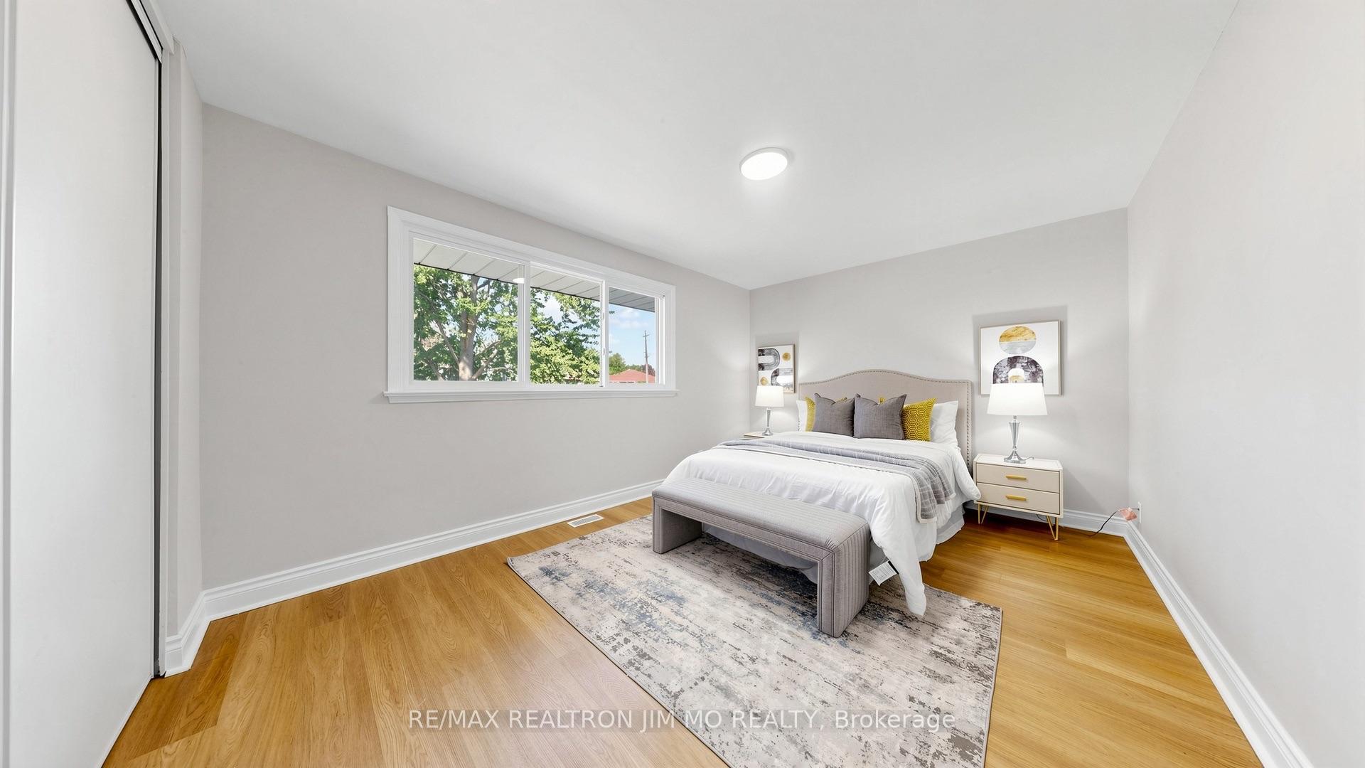 Photo 21 of 2571 Kennedy Road, Scarborough, Tam O'Shanter-Sullivan — HOMEH