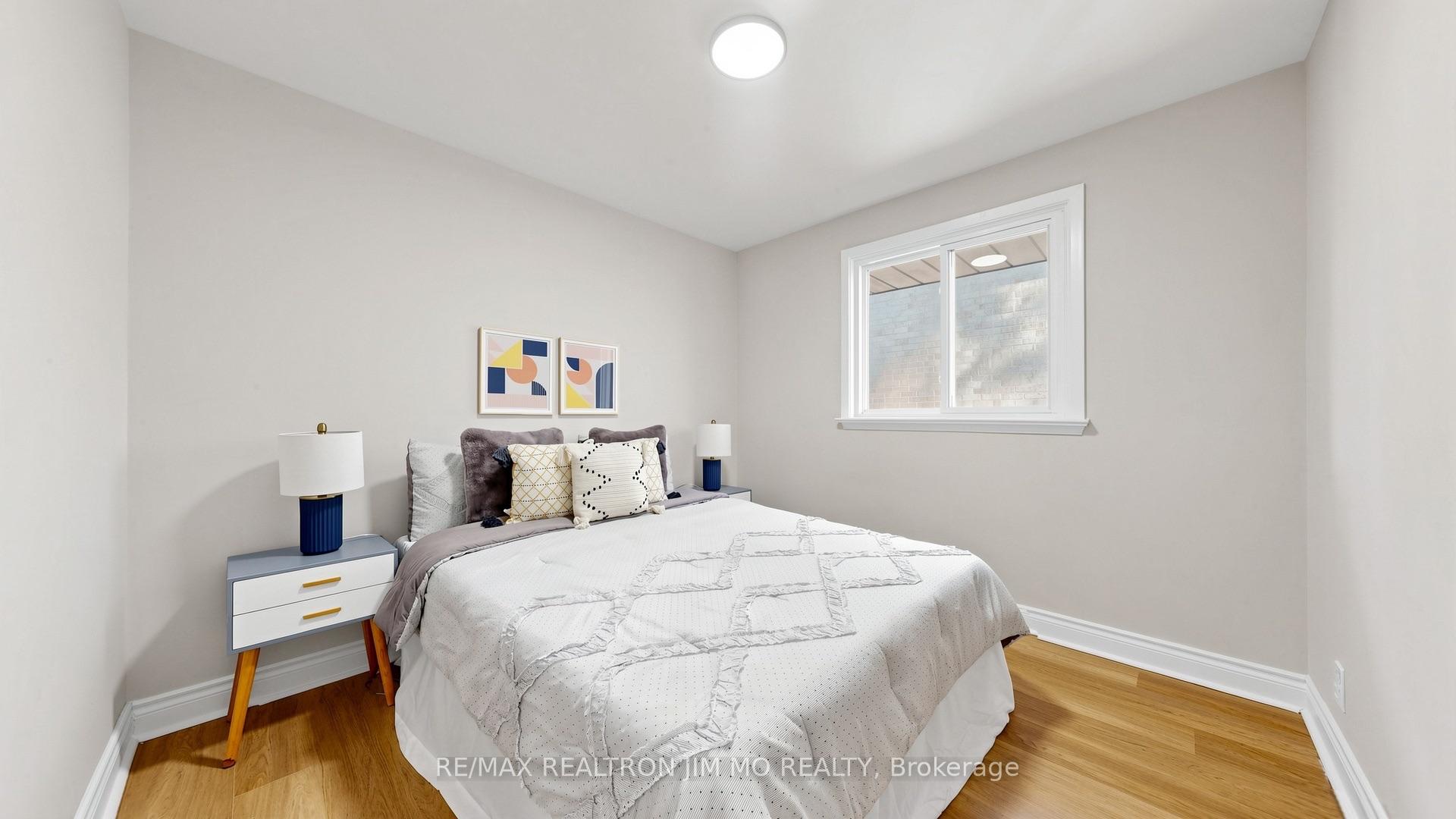 Photo 23 of 2571 Kennedy Road, Scarborough, Tam O'Shanter-Sullivan — HOMEH