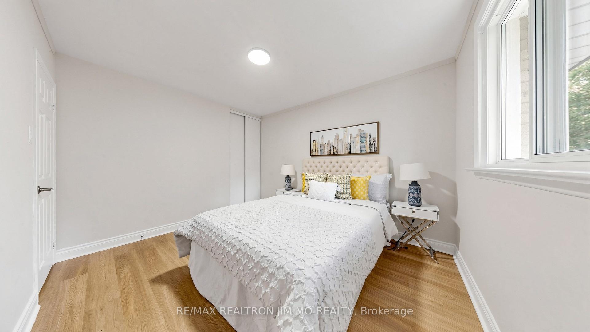 Photo 27 of 2571 Kennedy Road, Scarborough, Tam O'Shanter-Sullivan — HOMEH