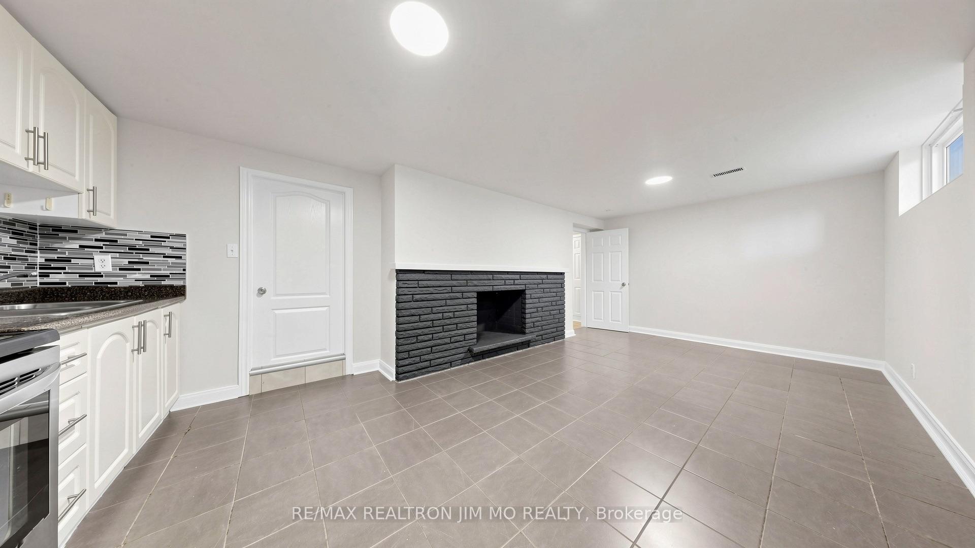 Photo 31 of 2571 Kennedy Road, Scarborough, Tam O'Shanter-Sullivan — HOMEH