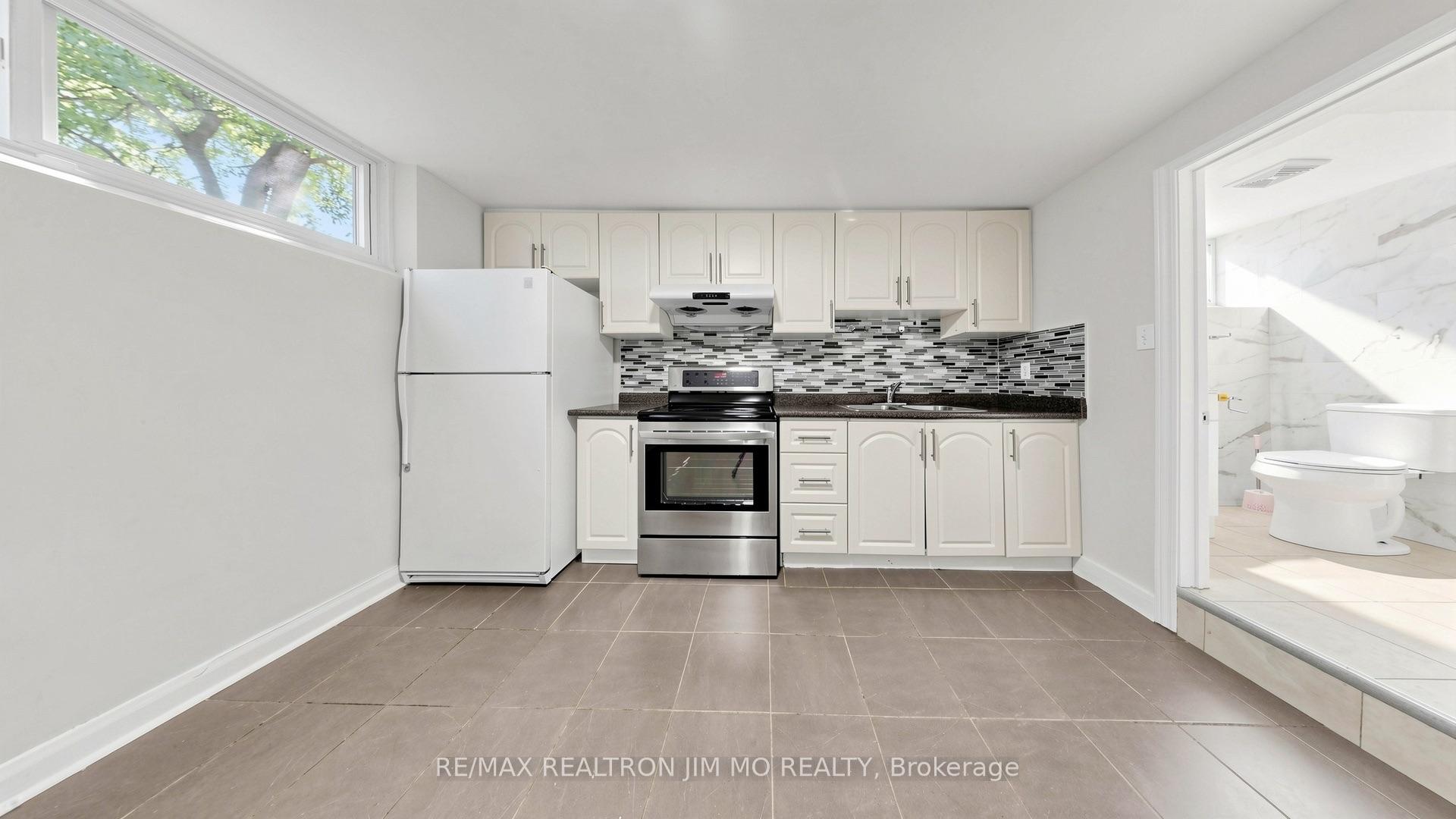 Photo 34 of 2571 Kennedy Road, Scarborough, Tam O'Shanter-Sullivan — HOMEH
